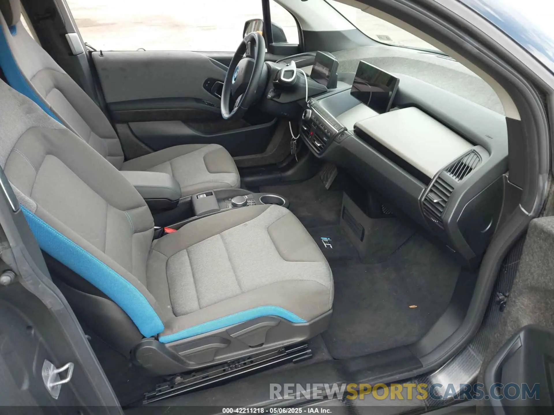 5 Photograph of a damaged car WBY8P8C54K7D24617 BMW I3S 2019