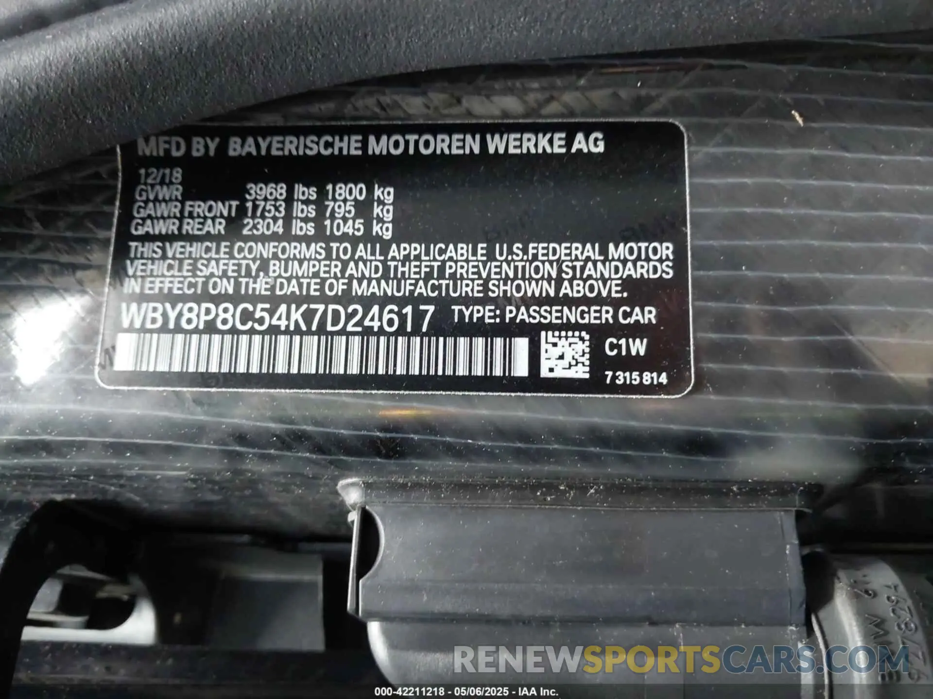 9 Photograph of a damaged car WBY8P8C54K7D24617 BMW I3S 2019