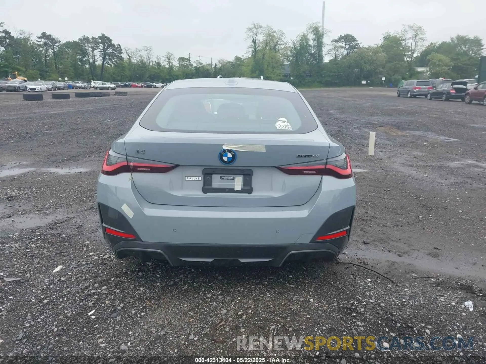 16 Photograph of a damaged car WBY73AW00NFN14842 BMW I4 2022