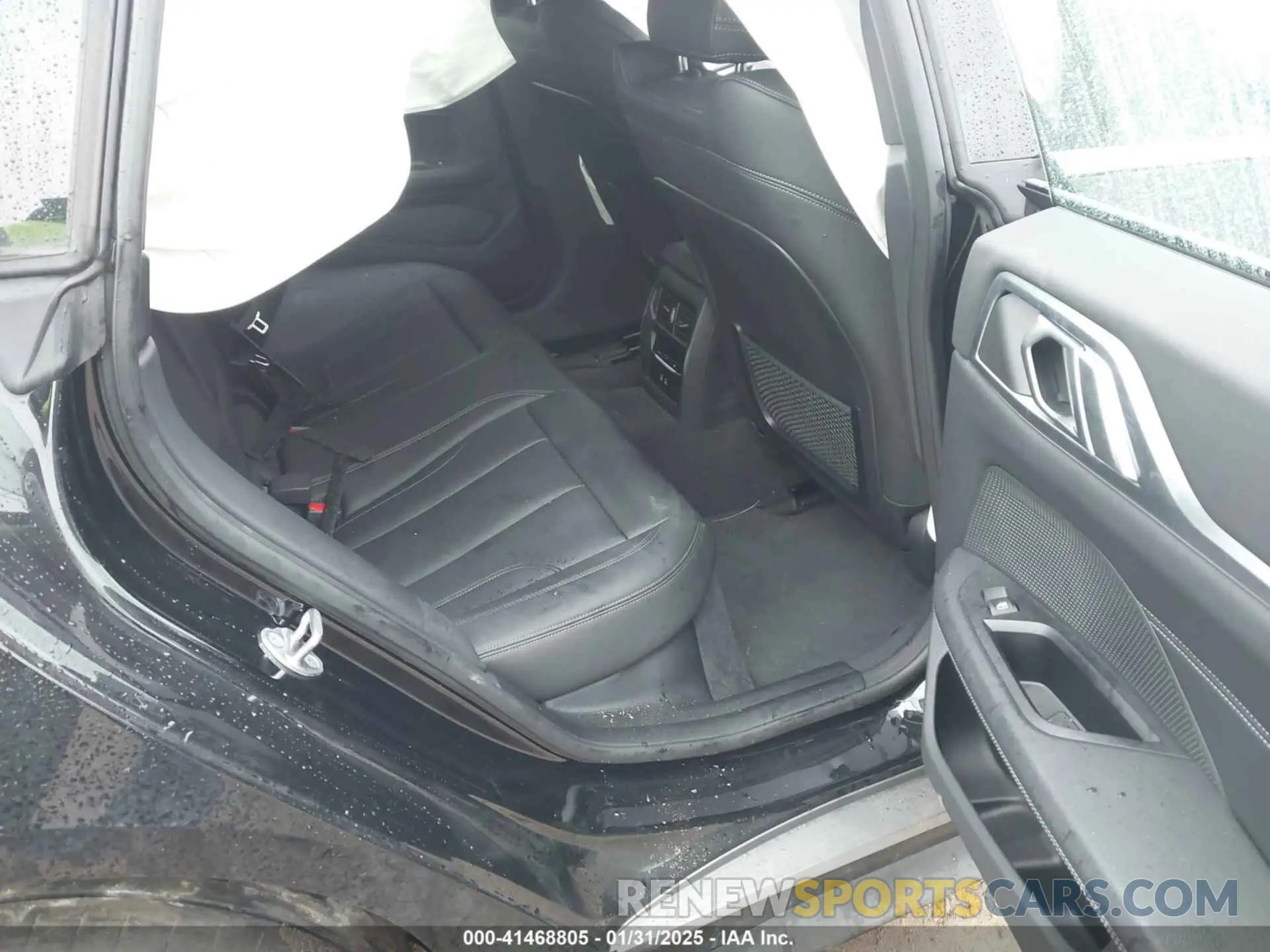 8 Photograph of a damaged car WBY43AW03PFP82824 BMW I4 2023