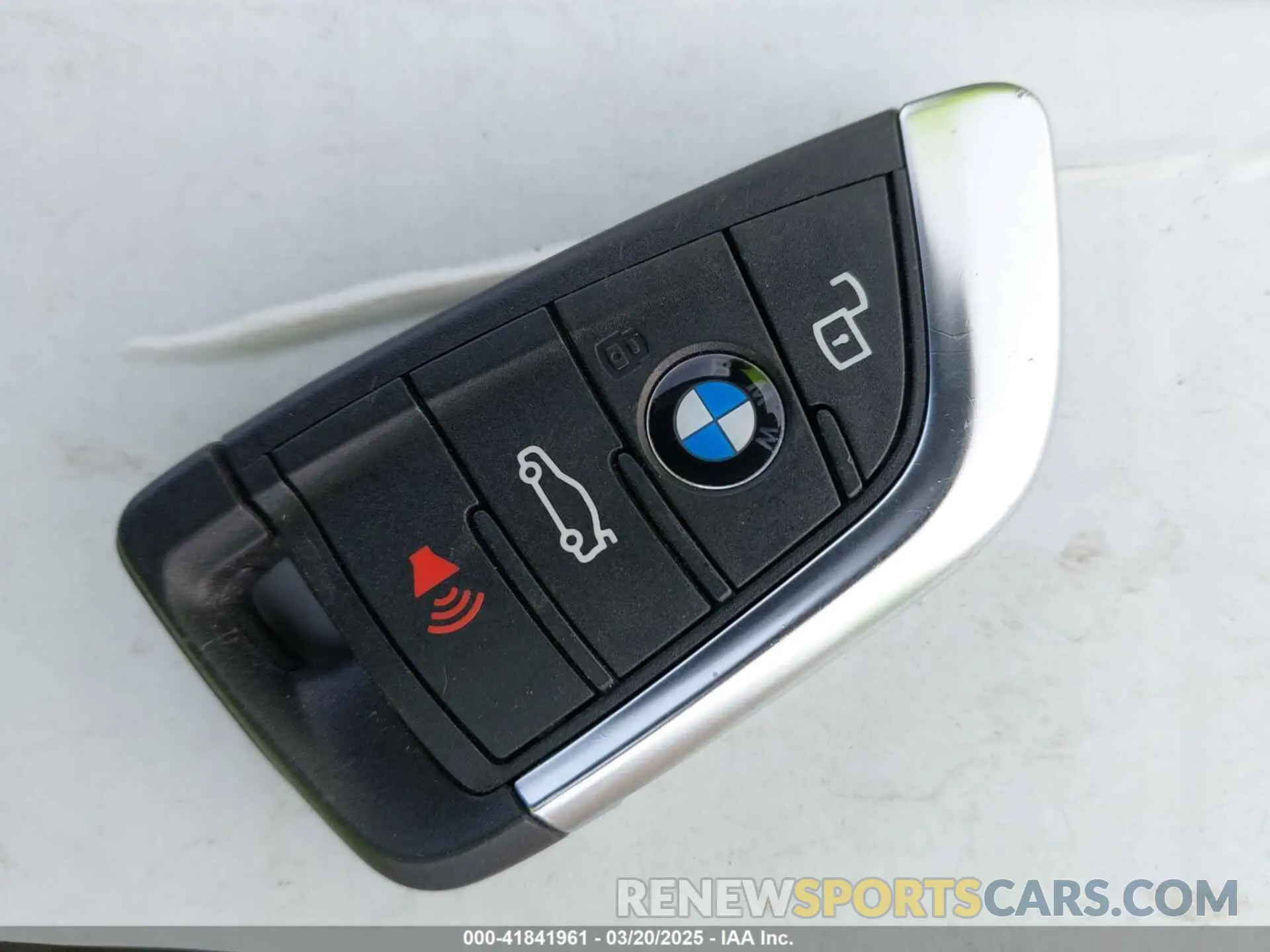 11 Фотография поврежденного автомобиля WBY43AW04PFR19351 BMW I4 2023
