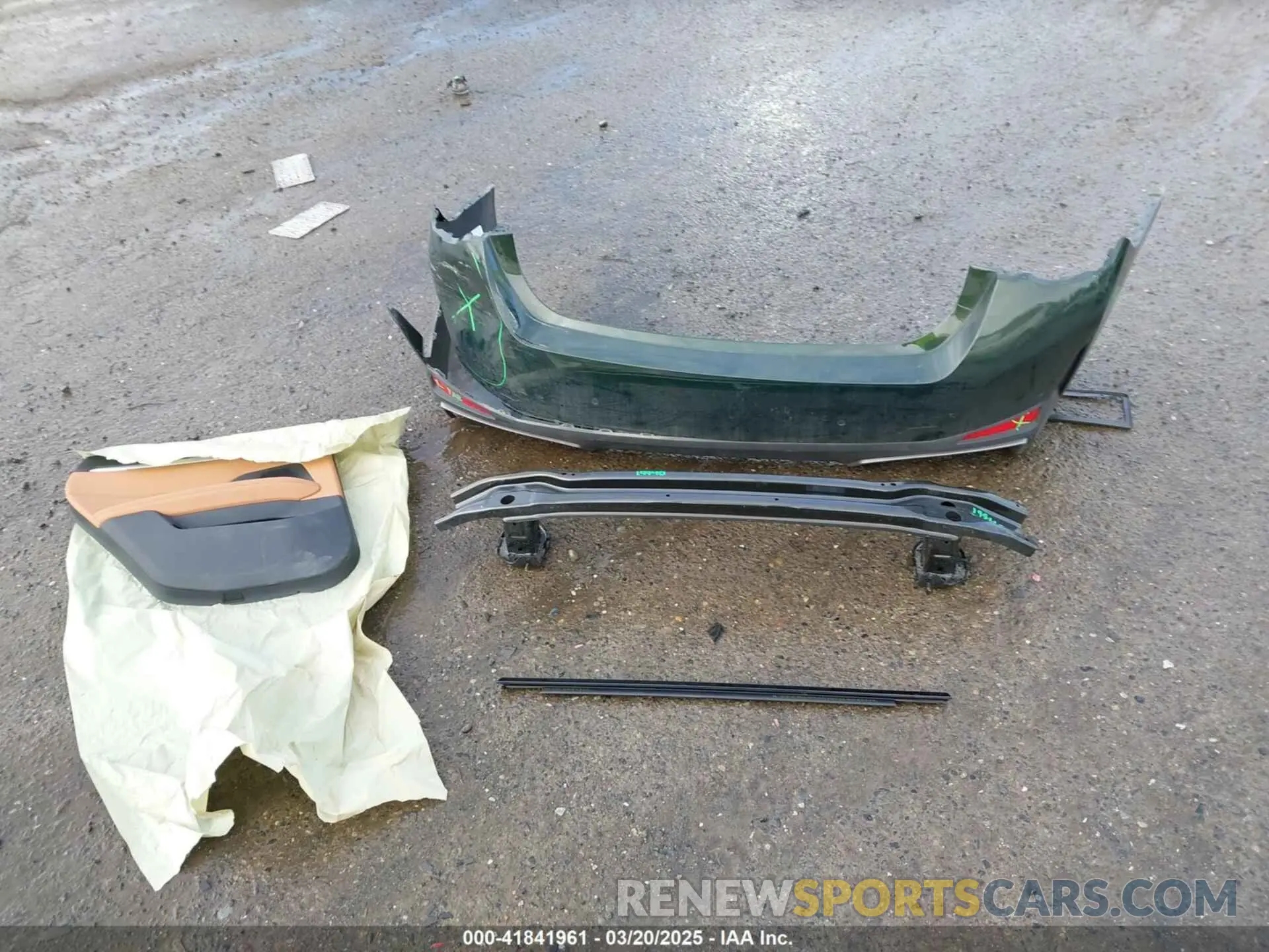 12 Фотография поврежденного автомобиля WBY43AW04PFR19351 BMW I4 2023