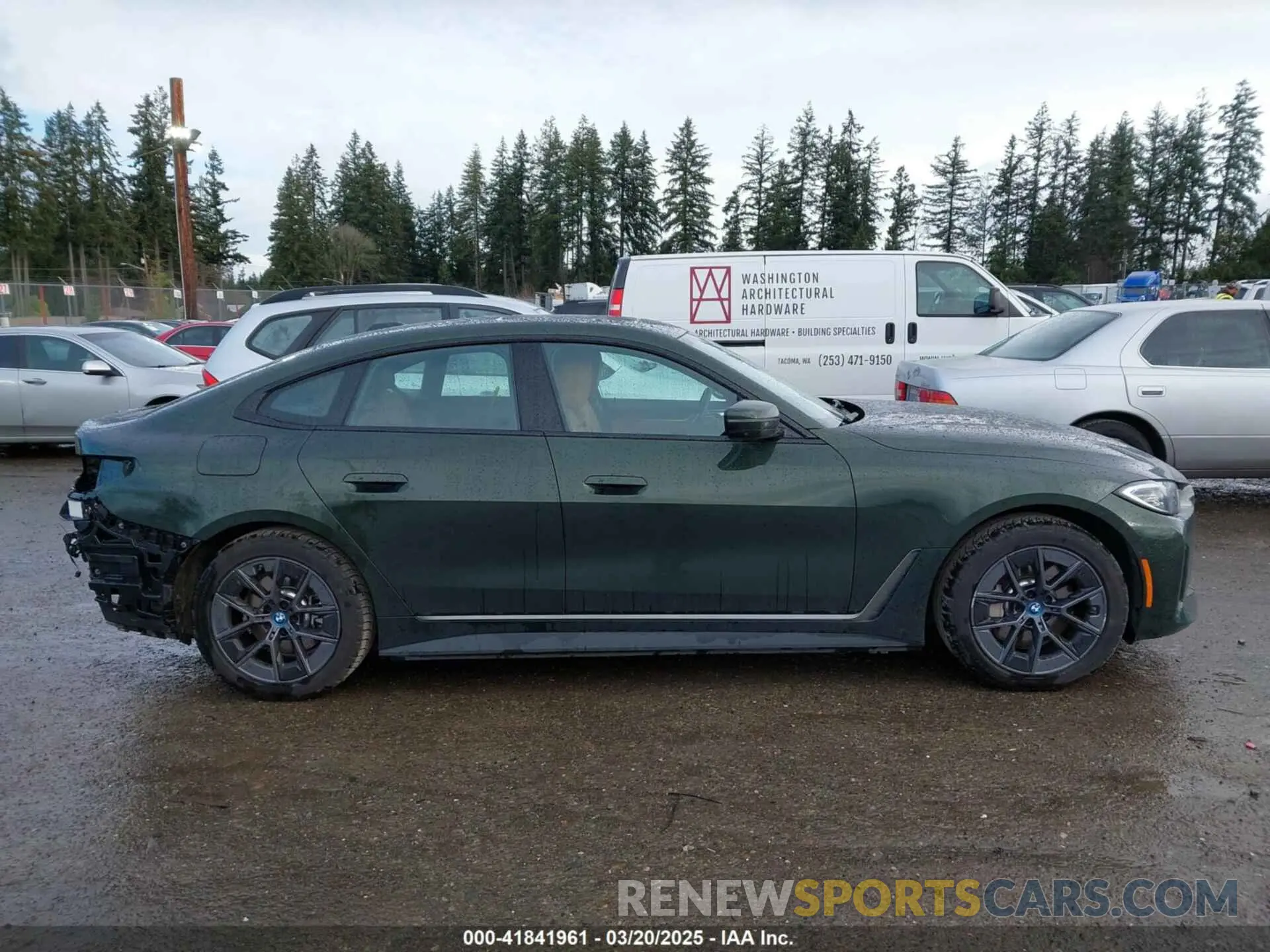14 Фотография поврежденного автомобиля WBY43AW04PFR19351 BMW I4 2023