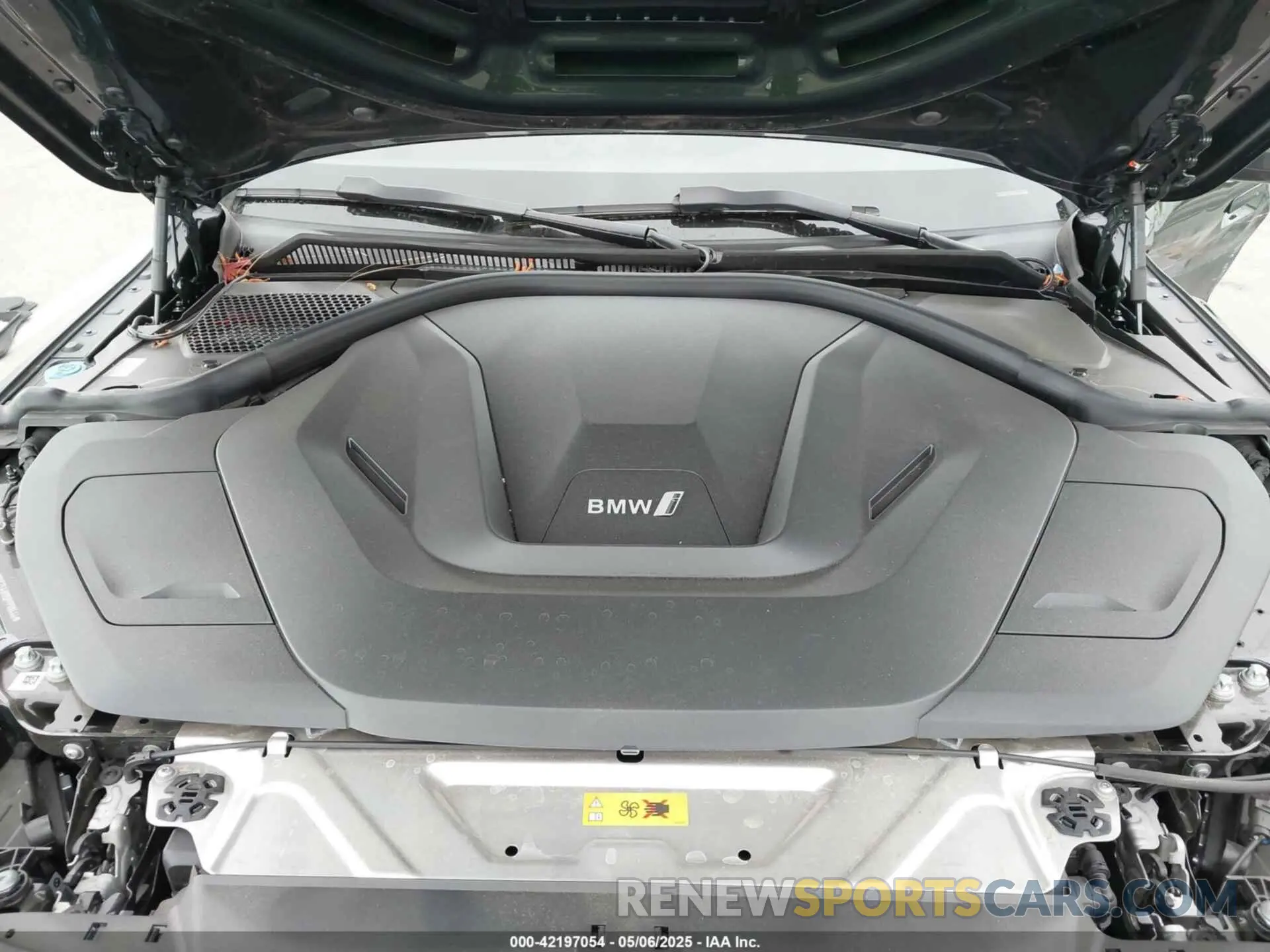 10 Фотография поврежденного автомобиля WBY73AW05PFP88444 BMW I4 2023
