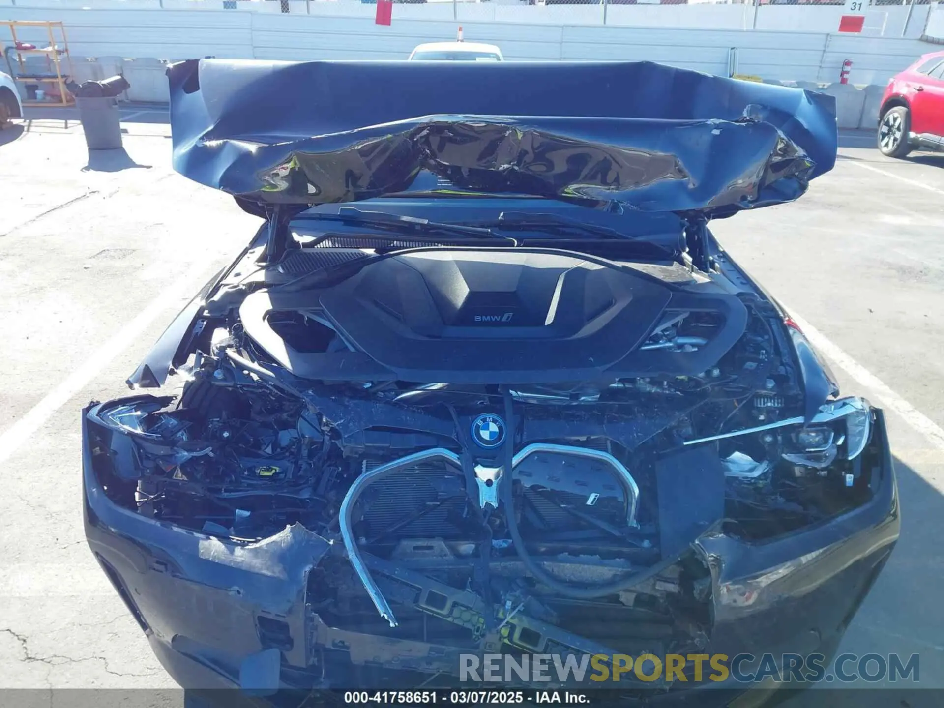 10 Фотография поврежденного автомобиля WBY43AW00RFR88363 BMW I4 2024