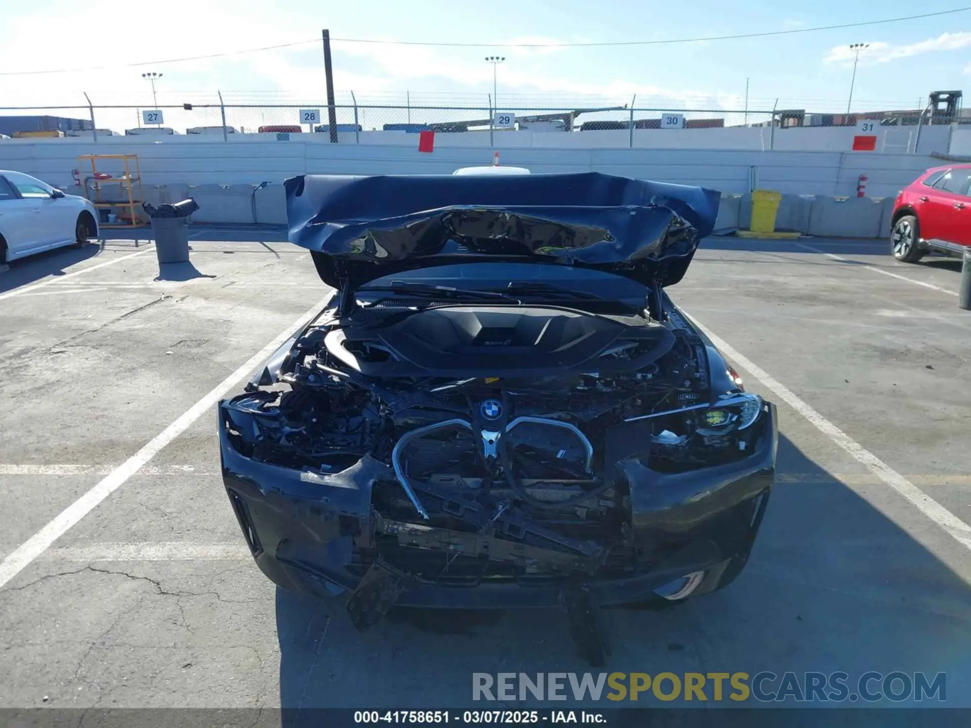12 Фотография поврежденного автомобиля WBY43AW00RFR88363 BMW I4 2024