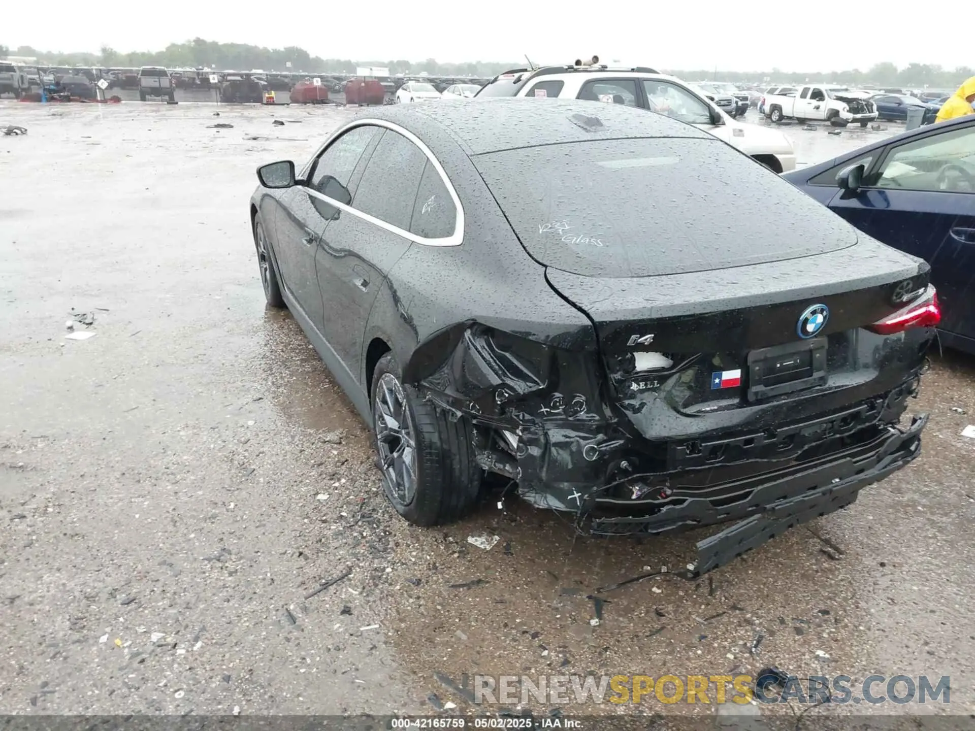 3 Photograph of a damaged car WBY43AW06RFS58764 BMW I4 2024