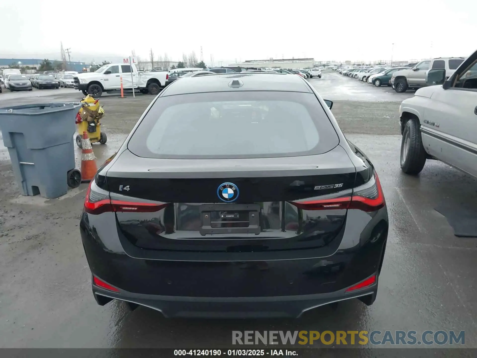 17 Фотография поврежденного автомобиля WBY43AW08RFT02294 BMW I4 2024