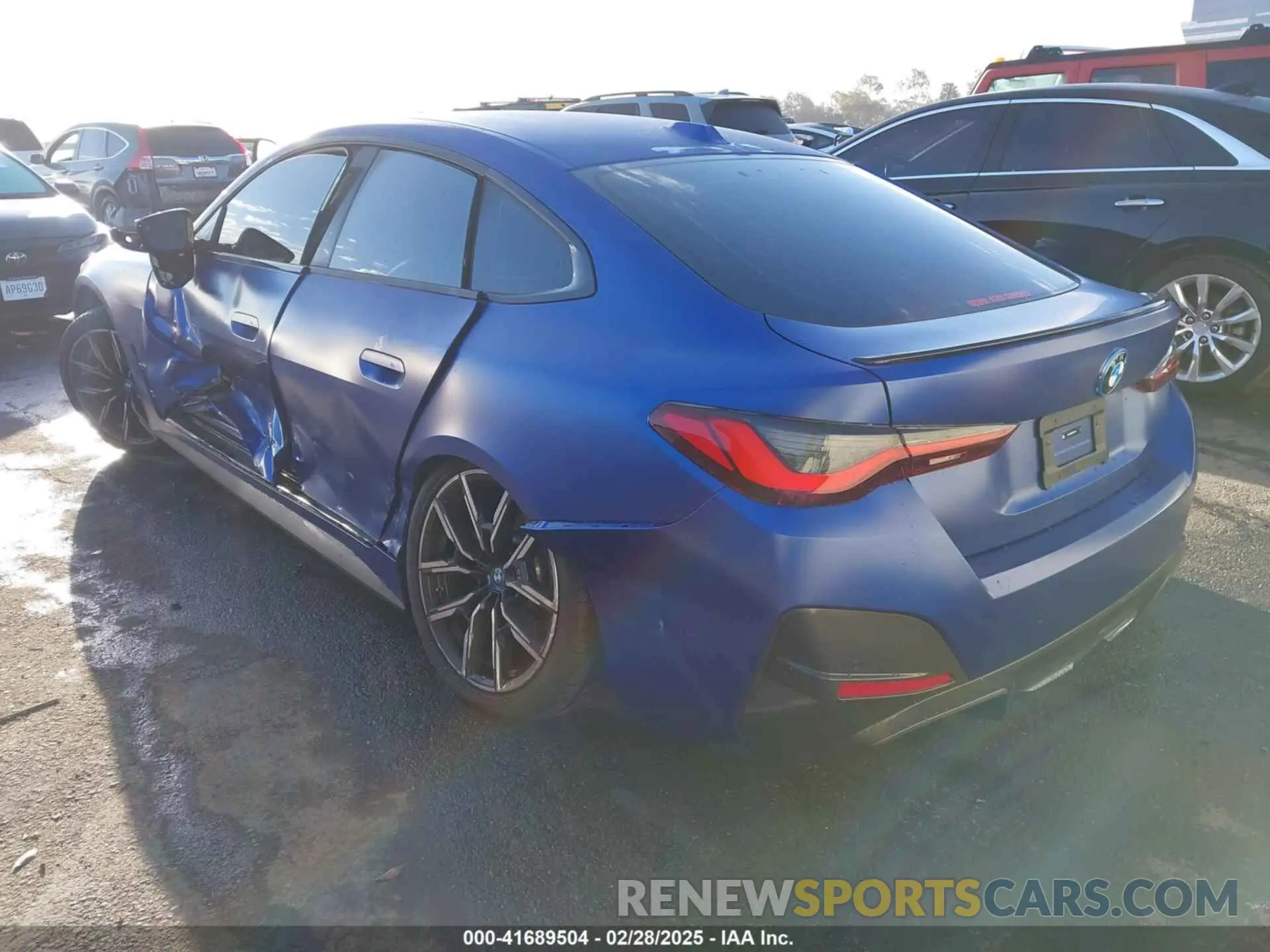 3 Photograph of a damaged car WBY73AW07RFS43770 BMW I4 2024
