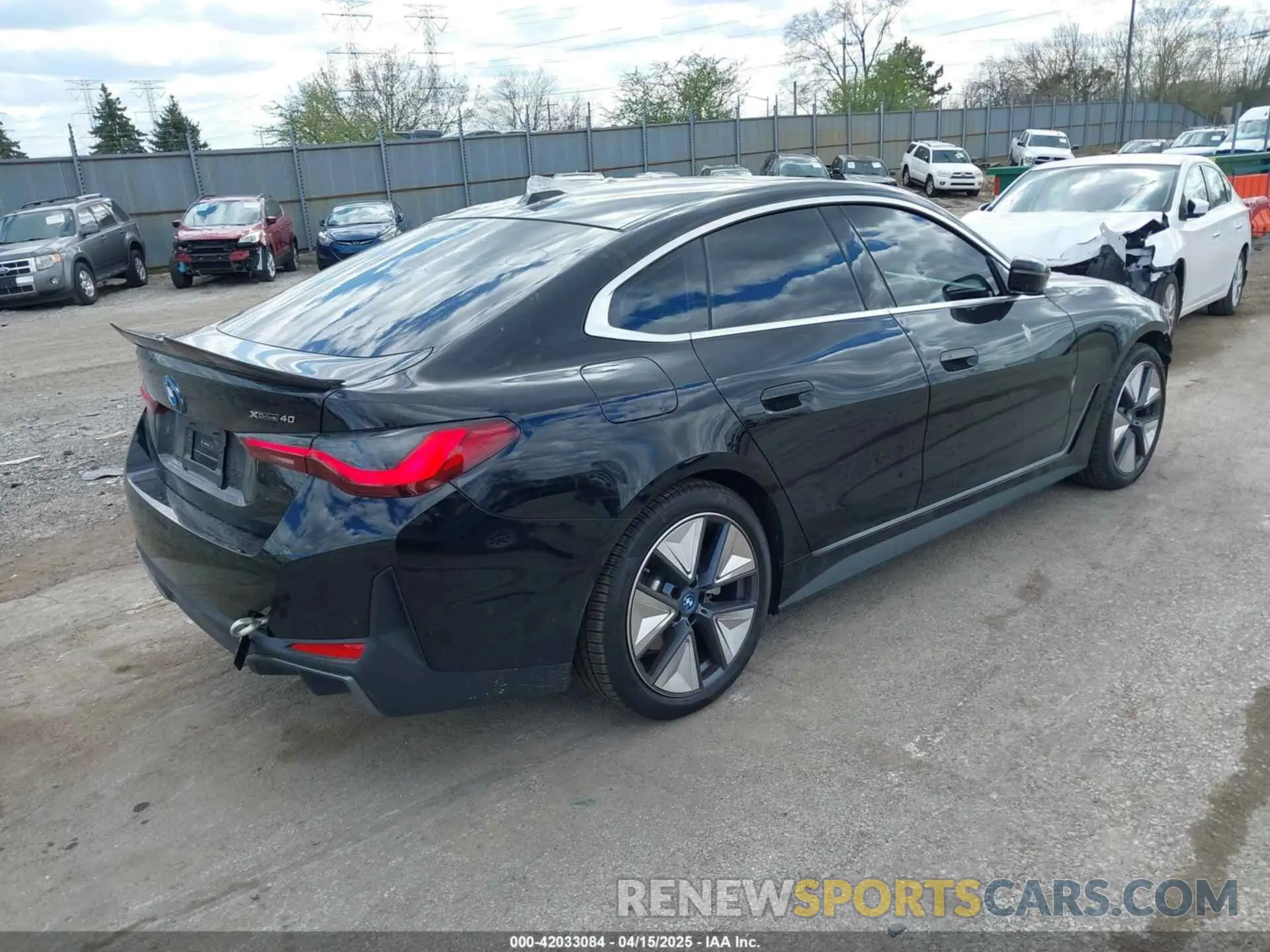 4 Photograph of a damaged car WBY83FB01RFS71670 BMW I4 2024