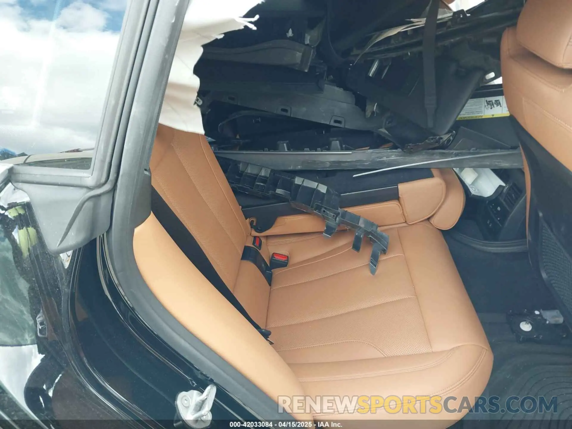 8 Photograph of a damaged car WBY83FB01RFS71670 BMW I4 2024