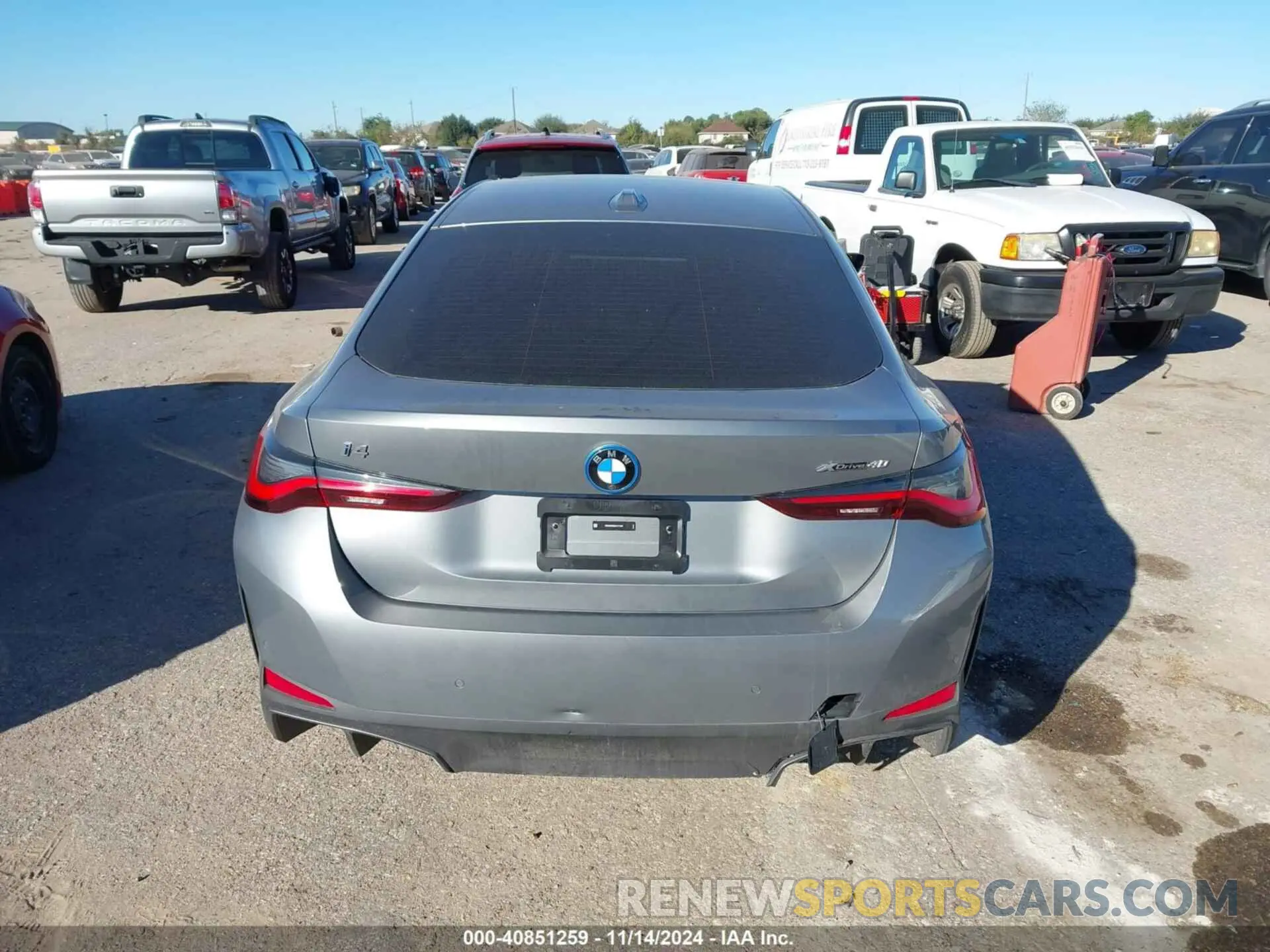 17 Photograph of a damaged car WBY83FB02RFT17491 BMW I4 2024