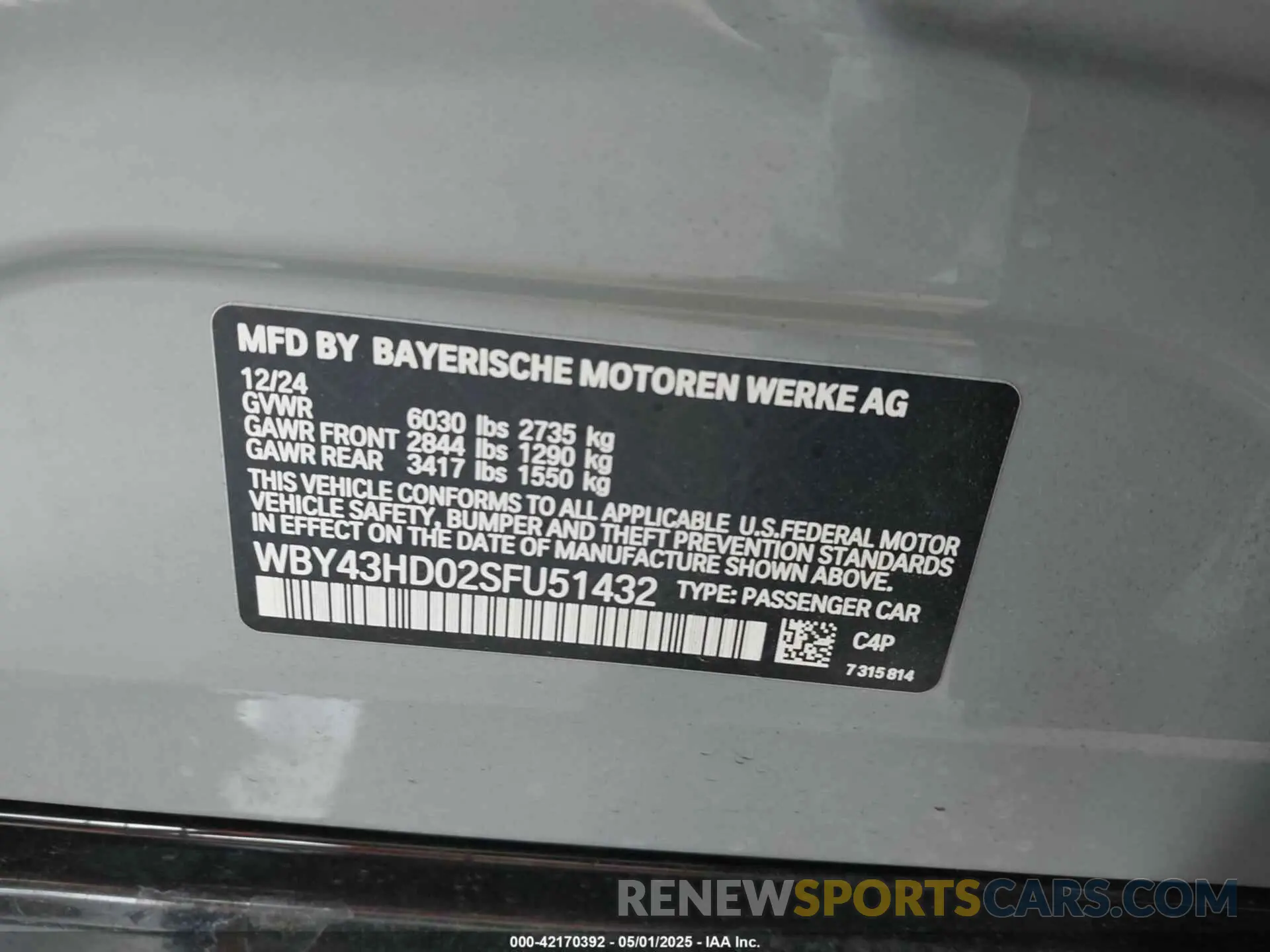 9 Photograph of a damaged car WBY43HD02SFU51432 BMW I4 2025