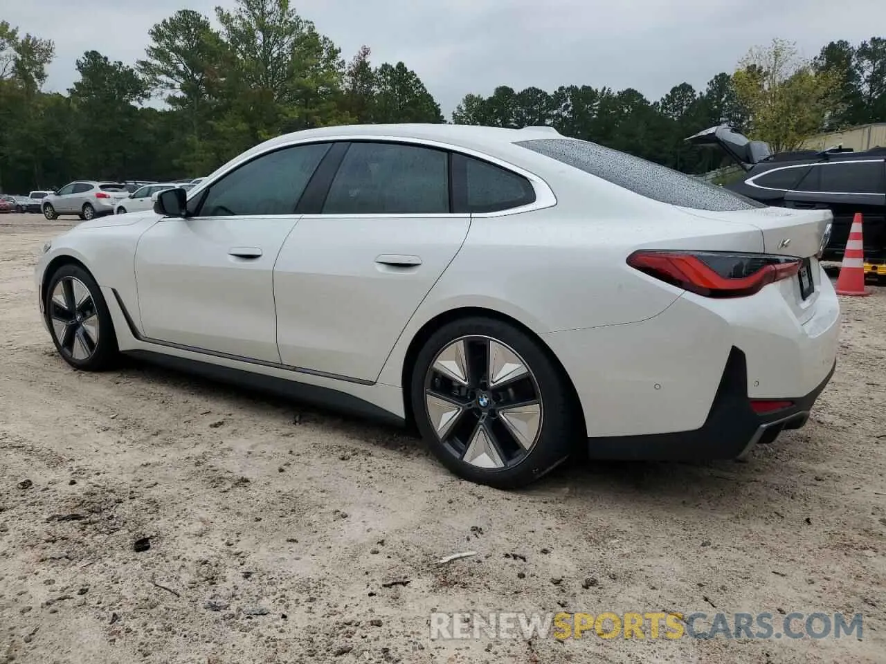 2 Фотография поврежденного автомобиля WBY43AW00PFP81422 BMW I4 EDRIVE 2023