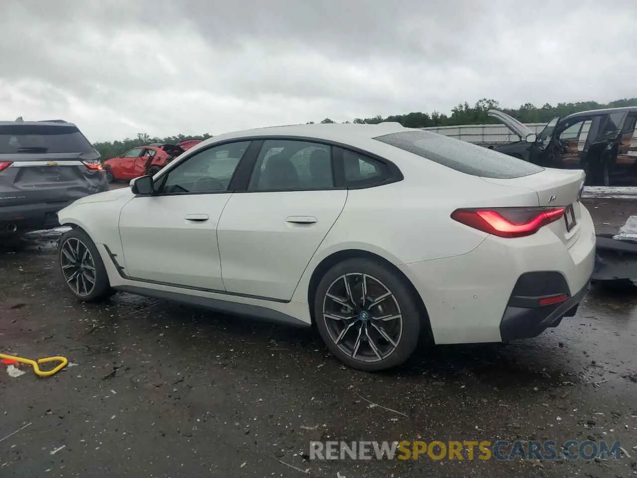 2 Фотография поврежденного автомобиля WBY73AW01PFR15450 BMW I4 EDRIVE 2023
