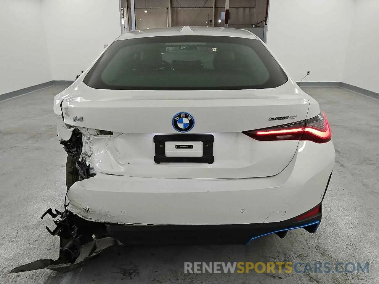 6 Фотография поврежденного автомобиля WBY73AW06PFR31319 BMW I4 EDRIVE 2023