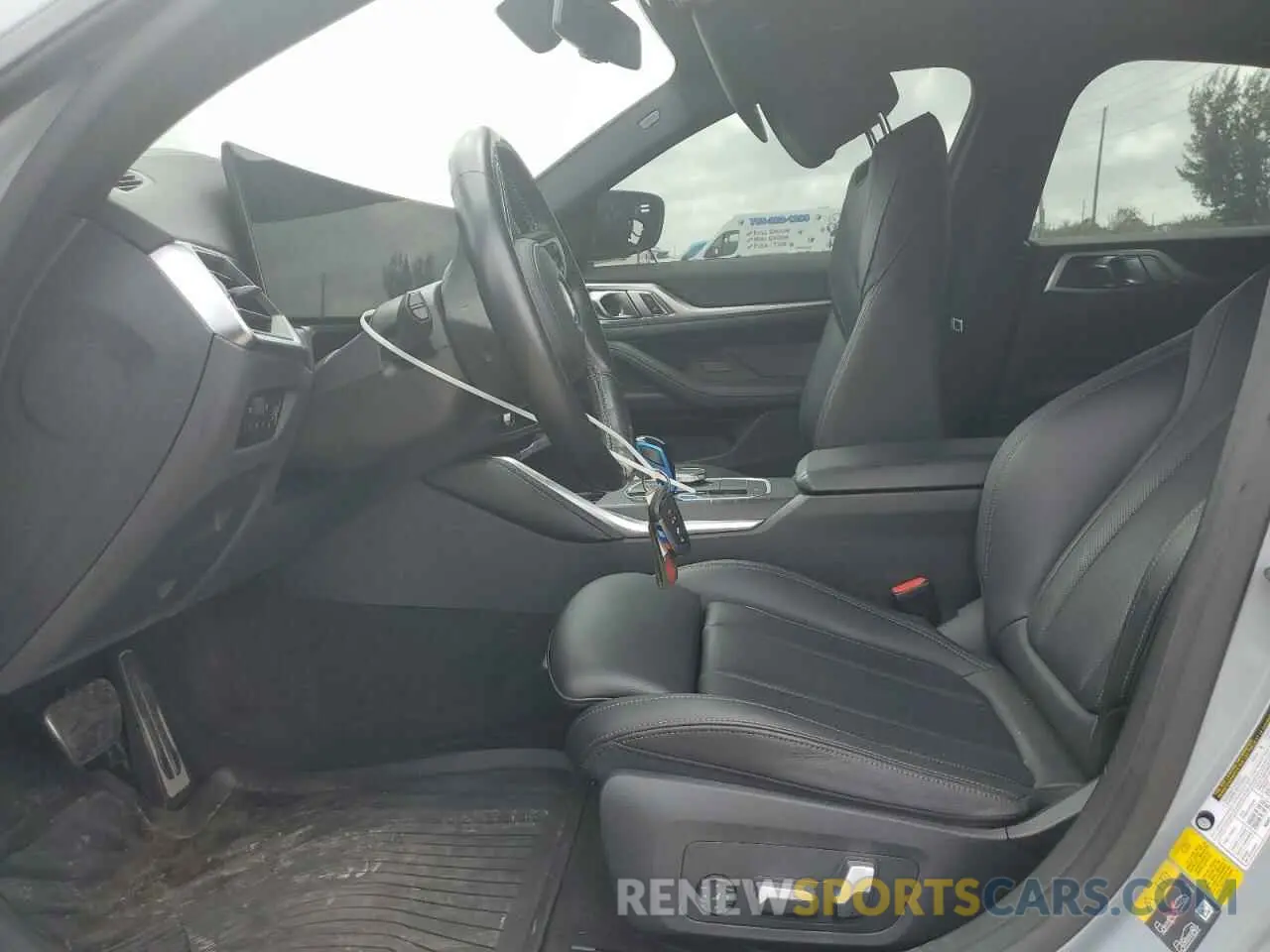 7 Photograph of a damaged car WBY33AW06NFM50076 BMW I4 M50 2022