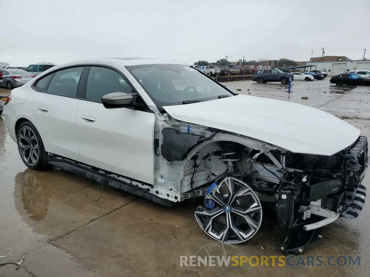 4 Фотография поврежденного автомобиля WBY33AW07NFM42326 BMW I4 M50 2022