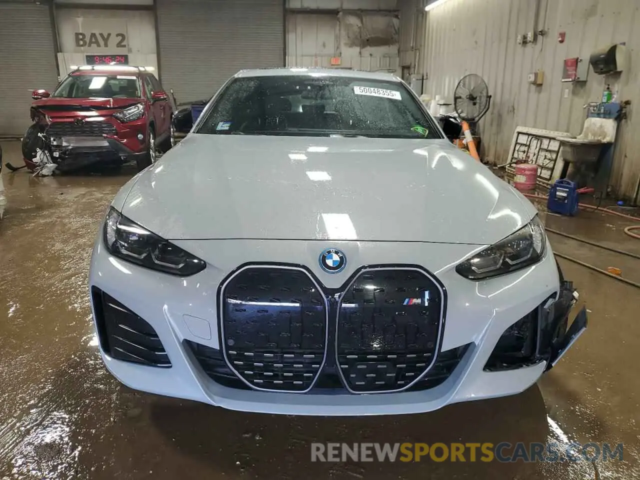 5 Фотография поврежденного автомобиля WBY33AW00PFP81013 BMW I4 M50 2023
