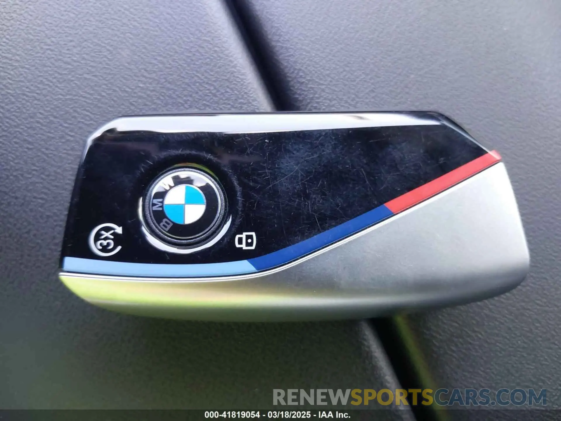 11 Фотография поврежденного автомобиля WBY33FK07RCR33103 BMW I5 2024