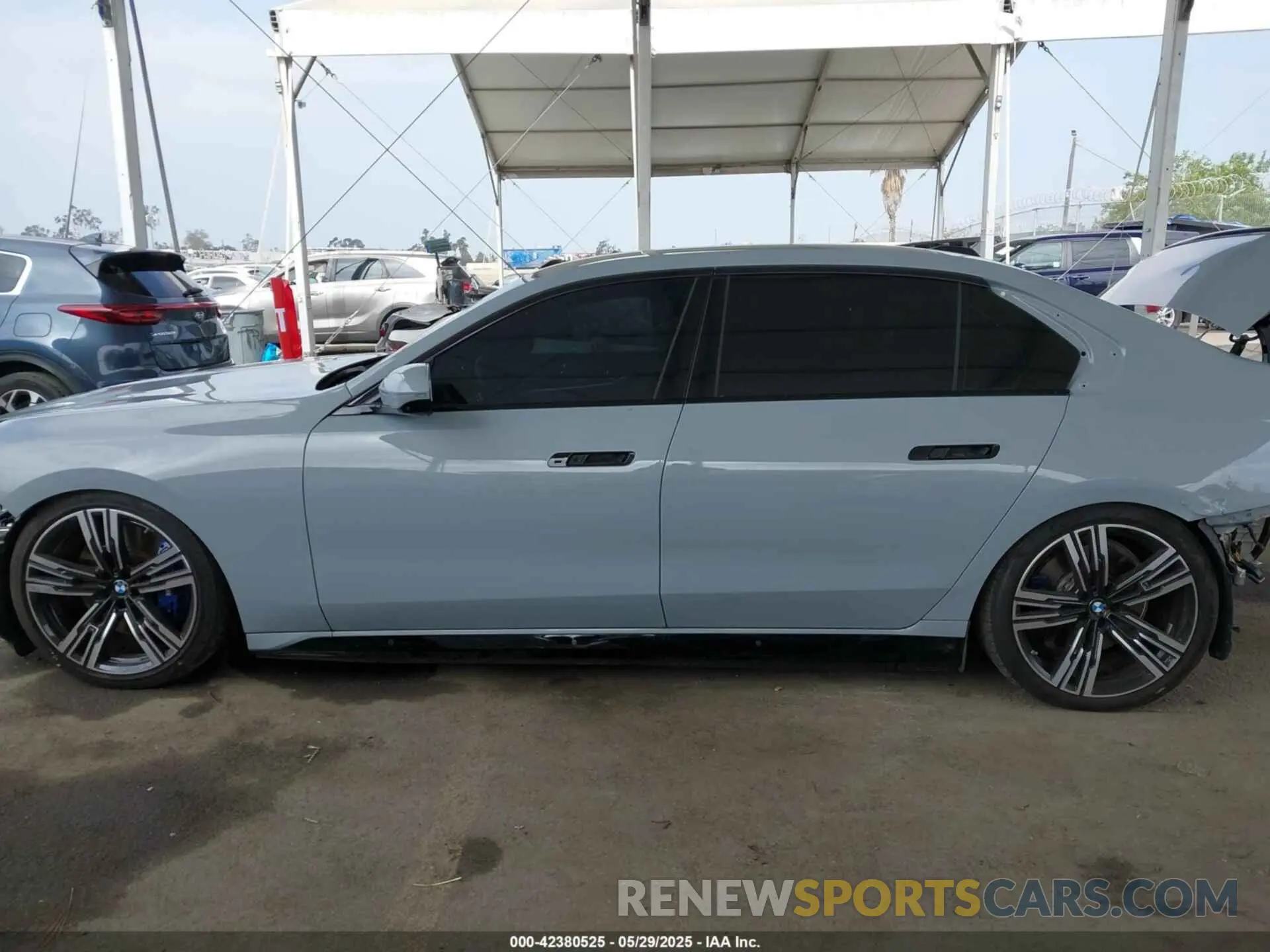 15 Photograph of a damaged car WBY53EJ04RCN94725 BMW I7 2024