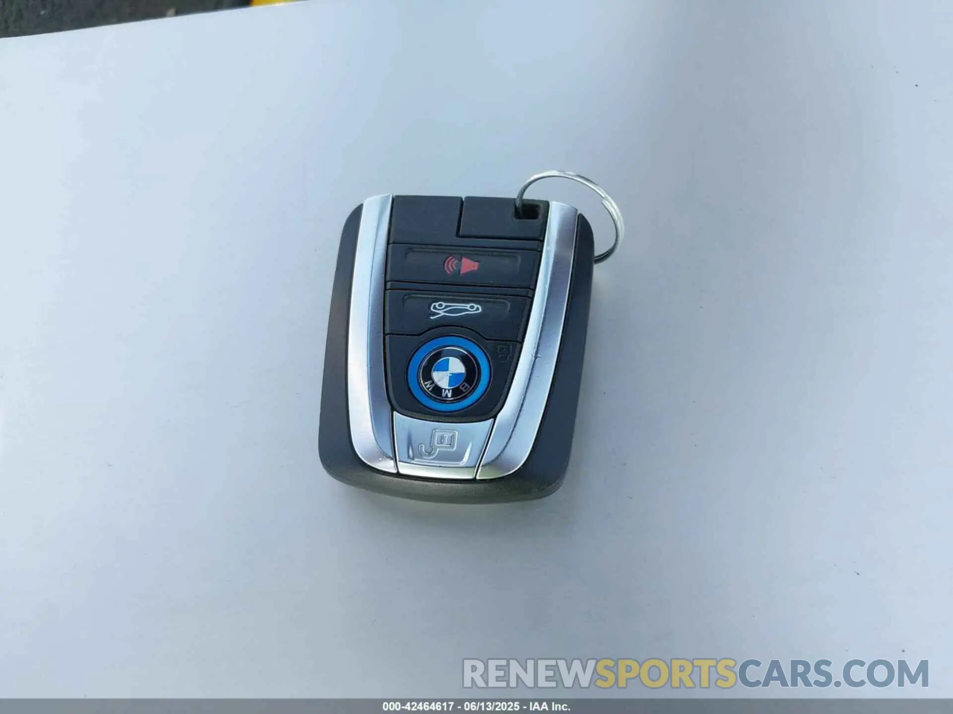 11 Photograph of a damaged car WBY2Z4C55KVB81892 BMW I8 2019