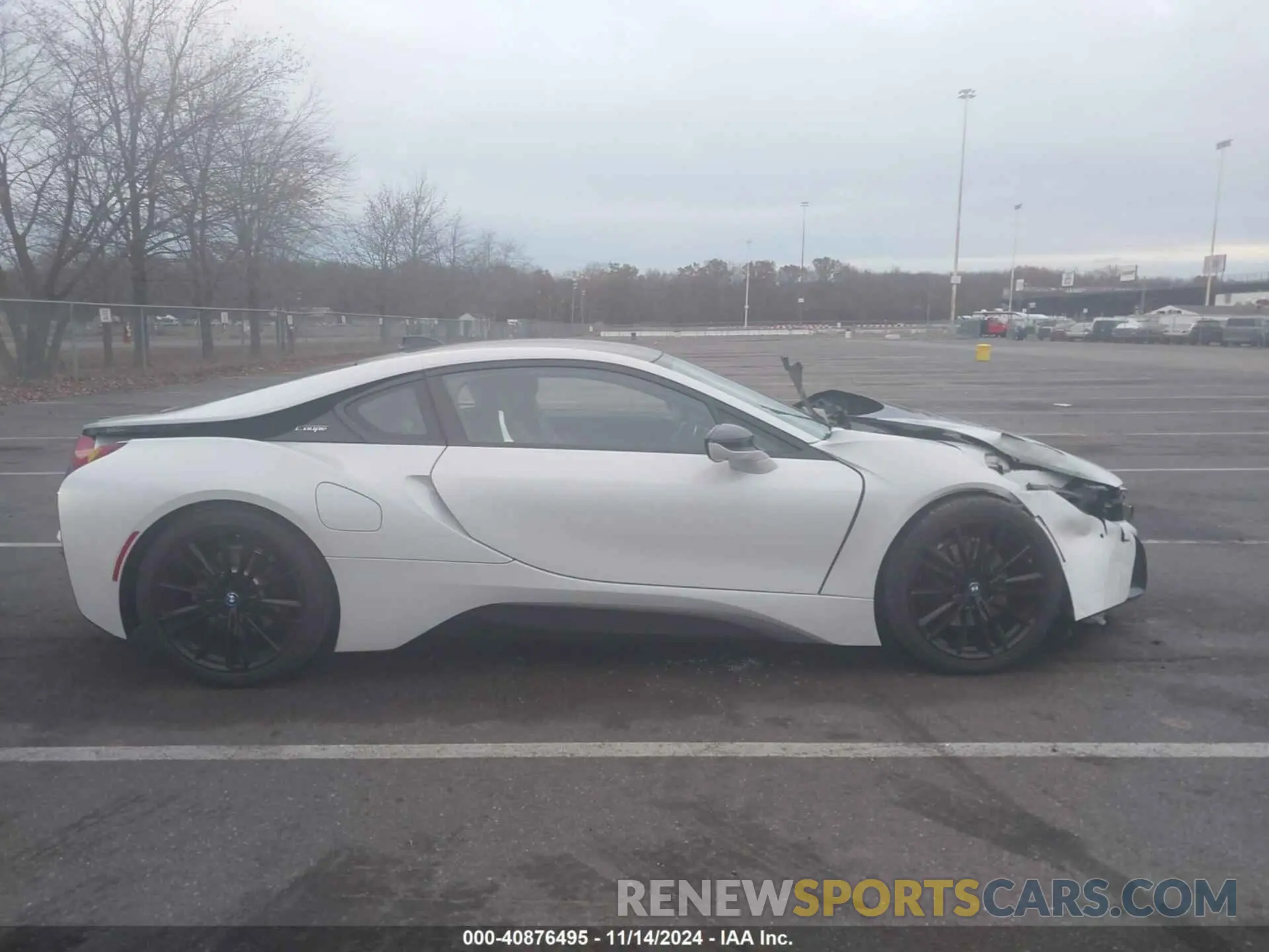 13 Фотография поврежденного автомобиля WBY2Z4C57KVB81876 BMW I8 2019