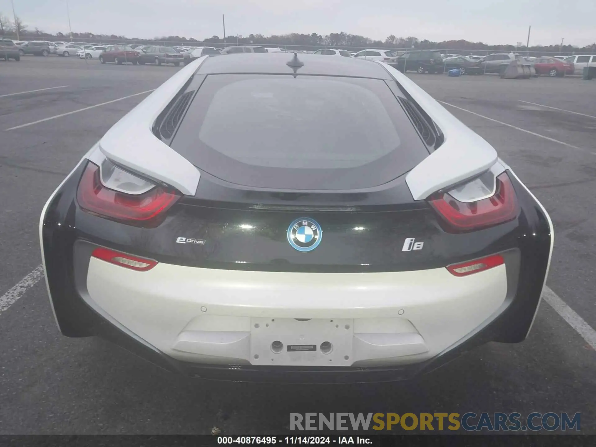 16 Фотография поврежденного автомобиля WBY2Z4C57KVB81876 BMW I8 2019