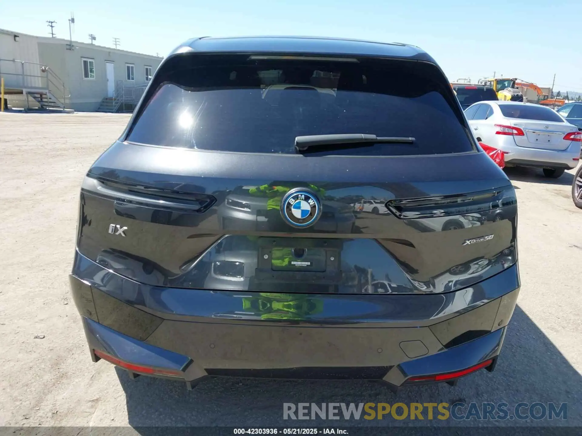 16 Photograph of a damaged car WB523CF00PCM98309 BMW IX 2023
