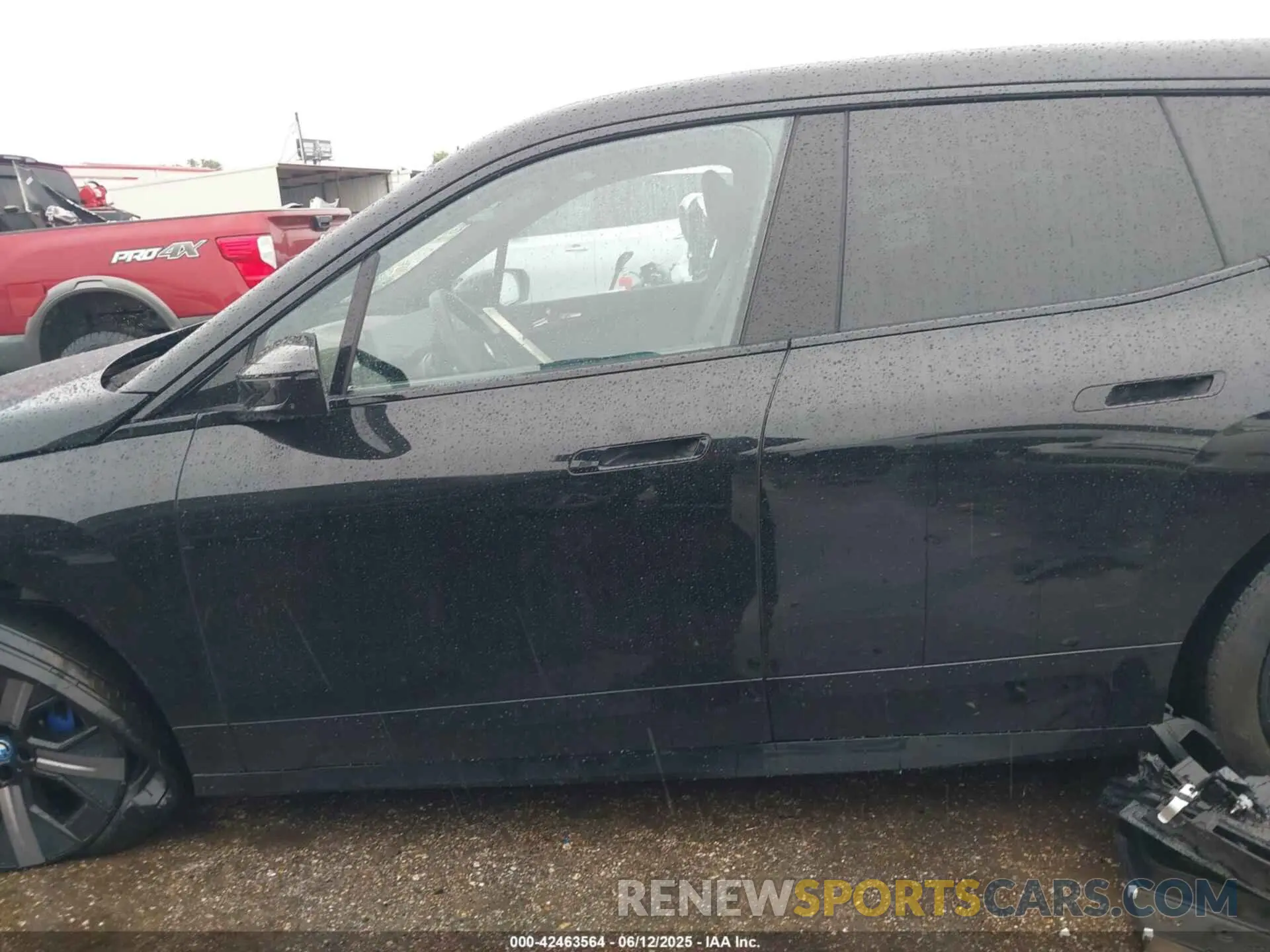 15 Photograph of a damaged car WB533CF03PCM65583 BMW IX 2023