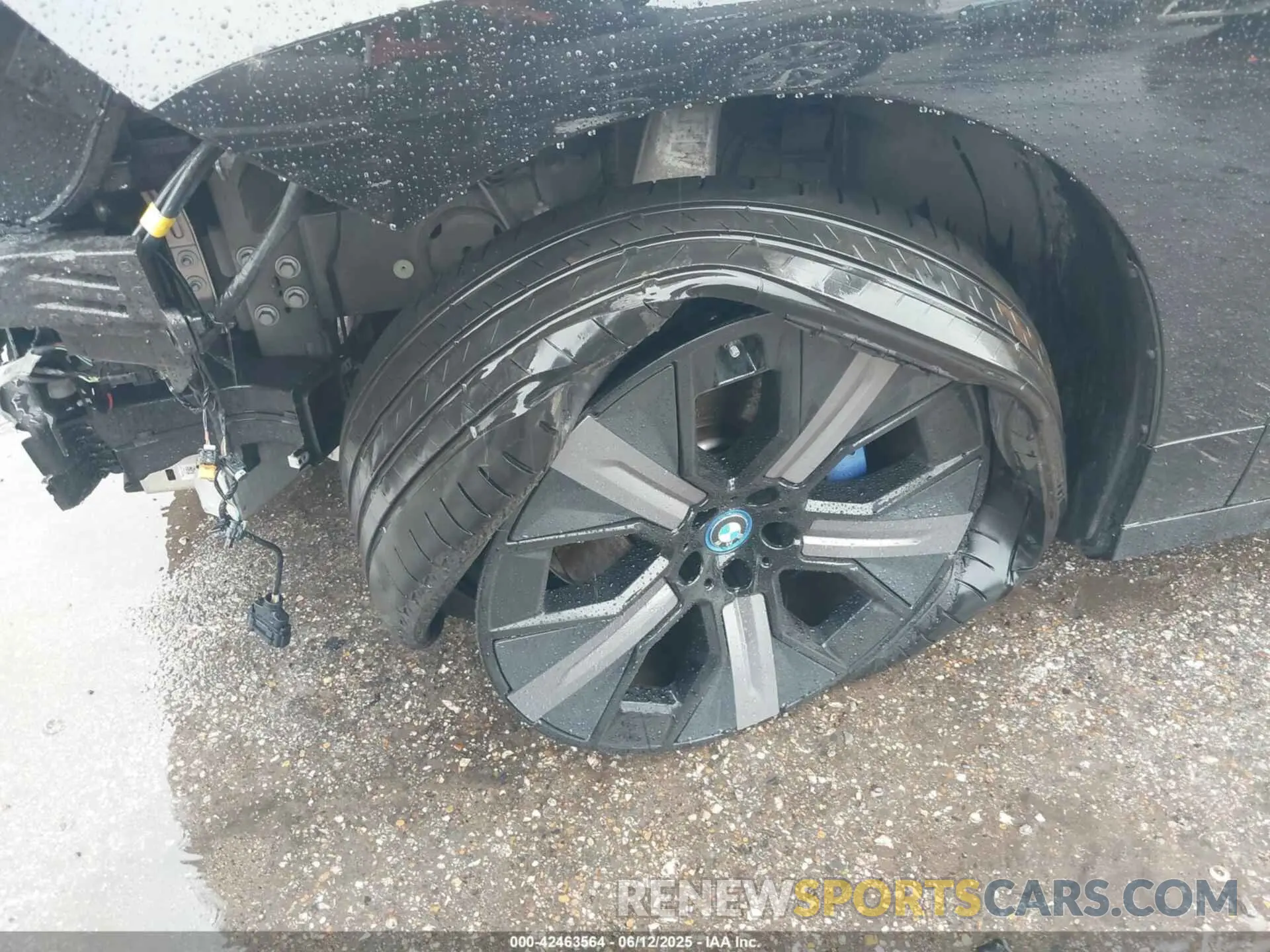 20 Photograph of a damaged car WB533CF03PCM65583 BMW IX 2023
