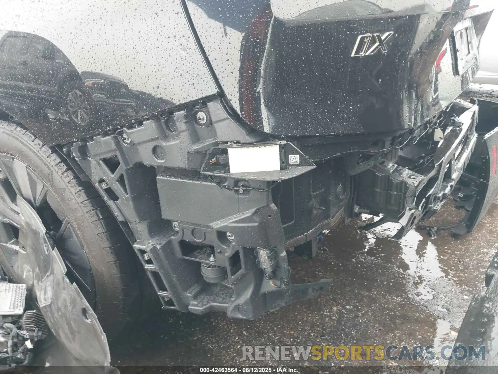 21 Photograph of a damaged car WB533CF03PCM65583 BMW IX 2023
