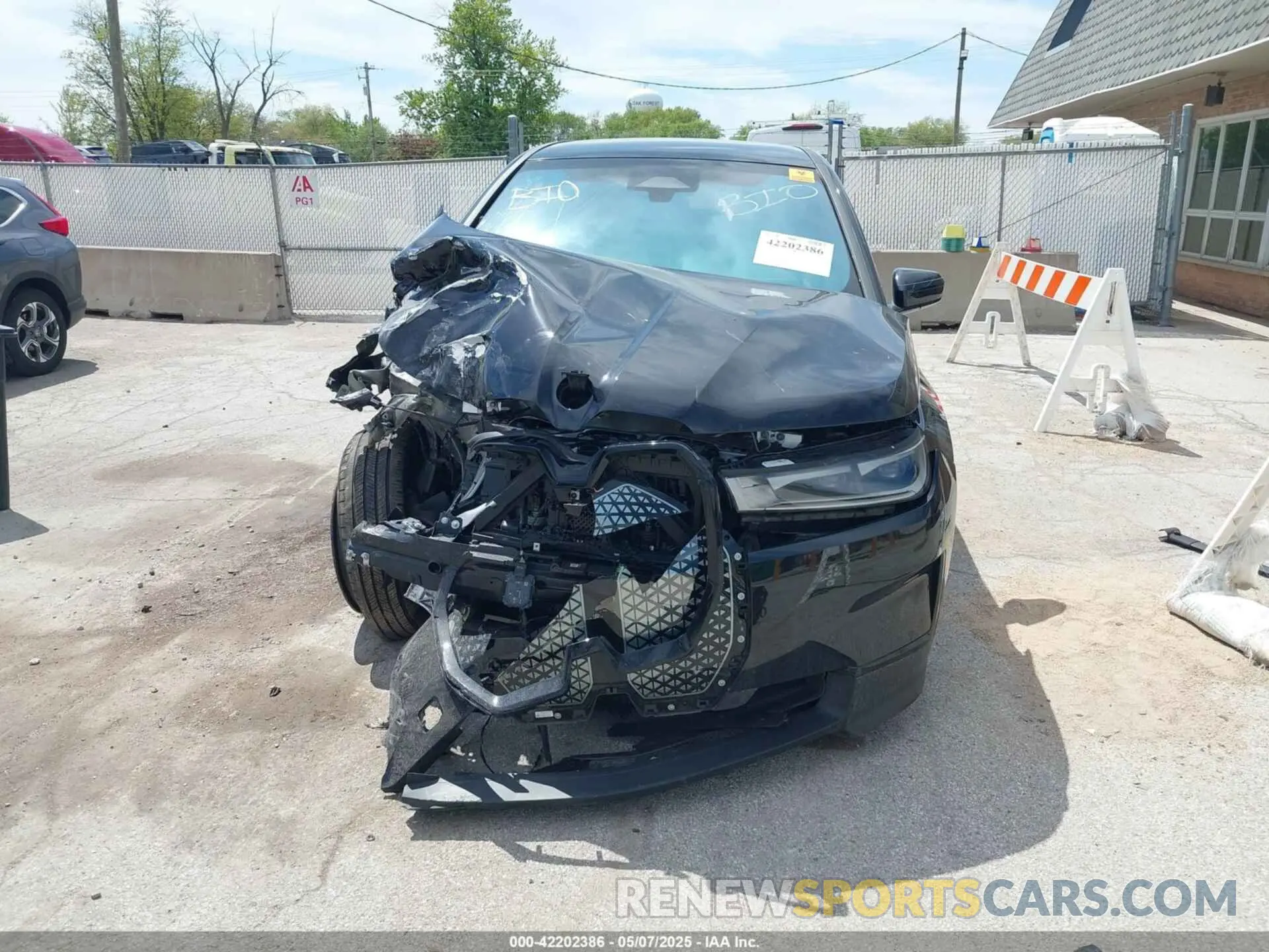 11 Photograph of a damaged car WB523CF03RCN75161 BMW IX 2024