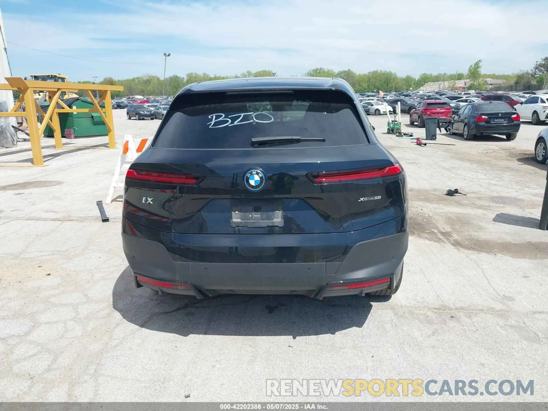 15 Photograph of a damaged car WB523CF03RCN75161 BMW IX 2024