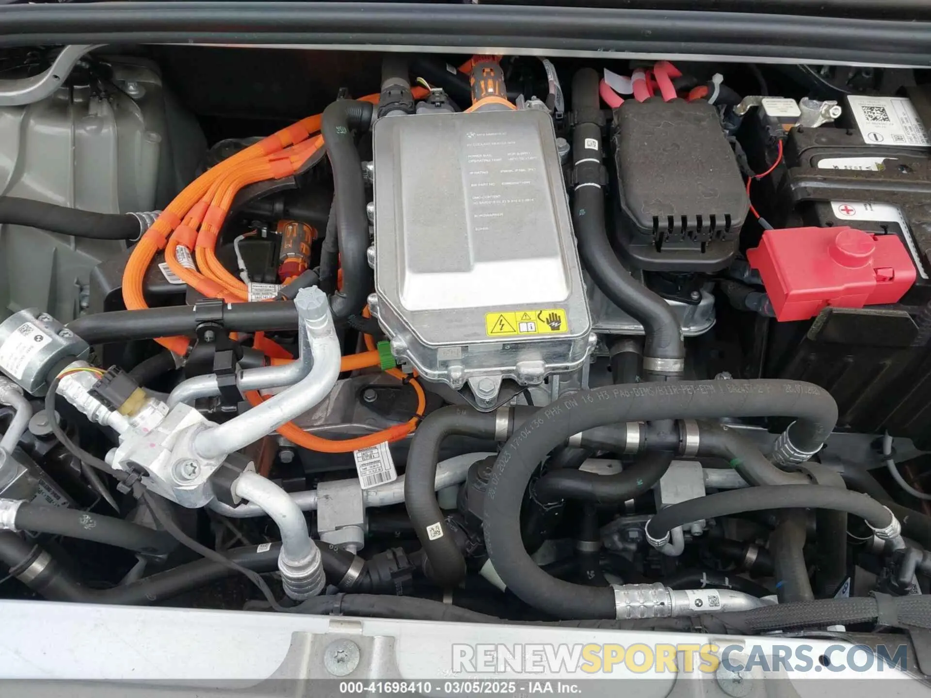 10 Фотография поврежденного автомобиля WB523CF03RCR09365 BMW IX 2024