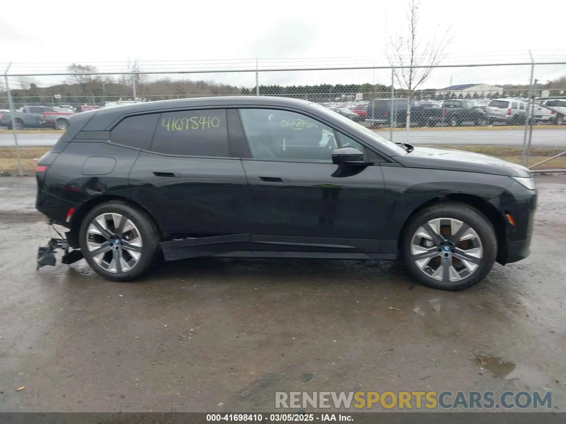 14 Фотография поврежденного автомобиля WB523CF03RCR09365 BMW IX 2024