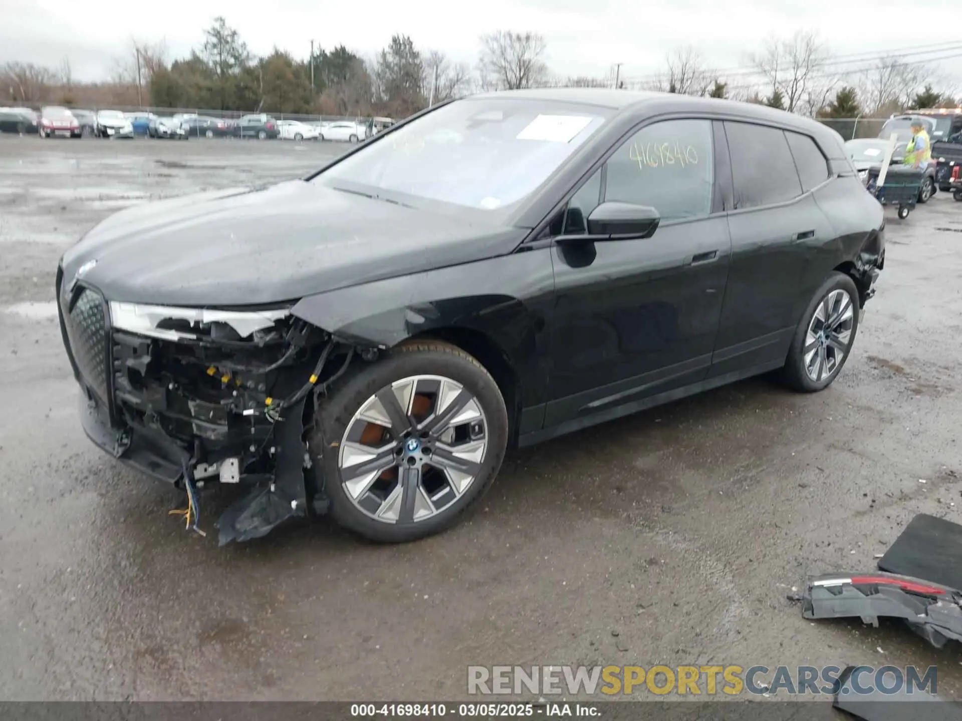 2 Фотография поврежденного автомобиля WB523CF03RCR09365 BMW IX 2024