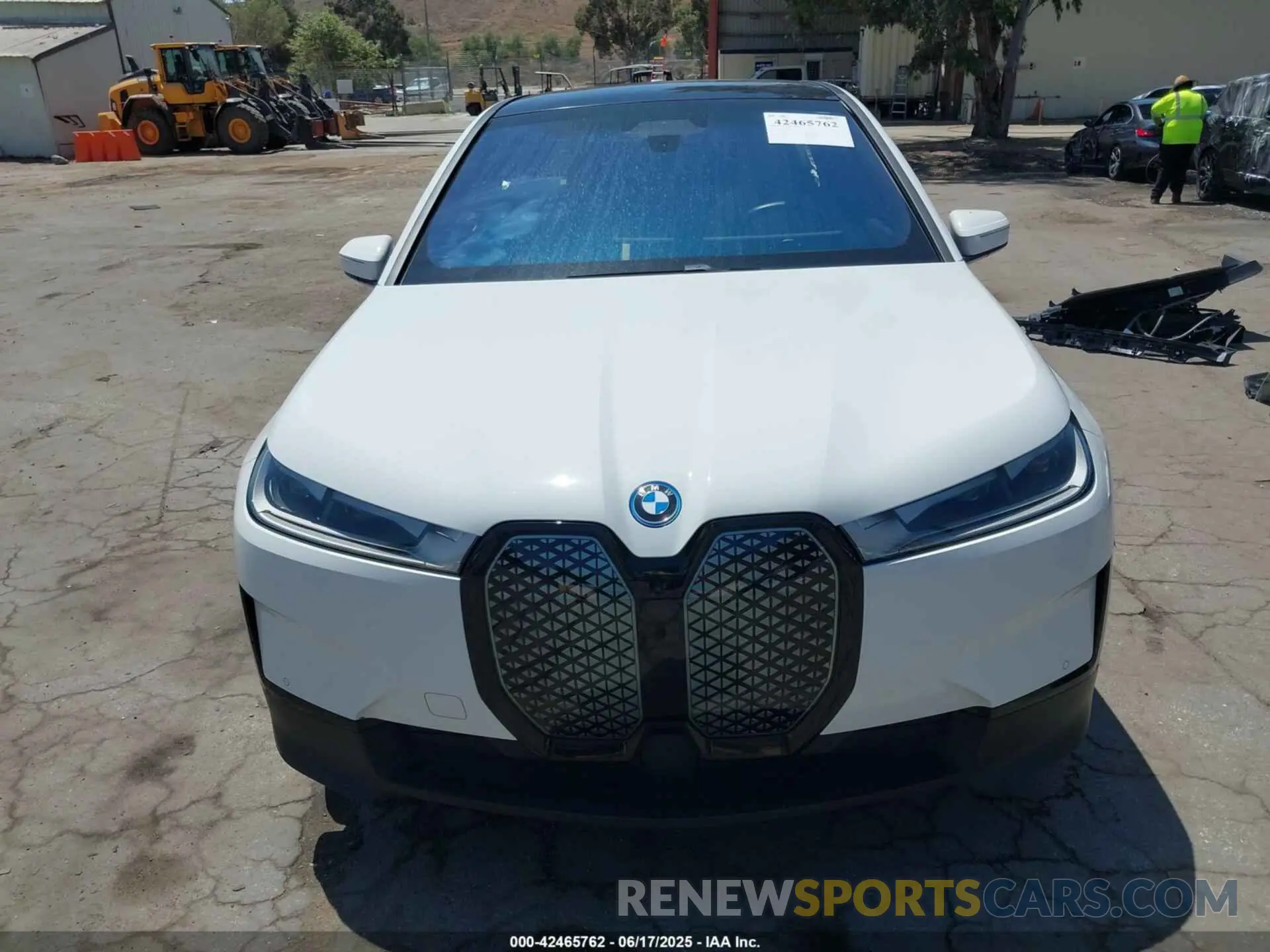 13 Фотография поврежденного автомобиля WB523CF07RCP09265 BMW IX 2024