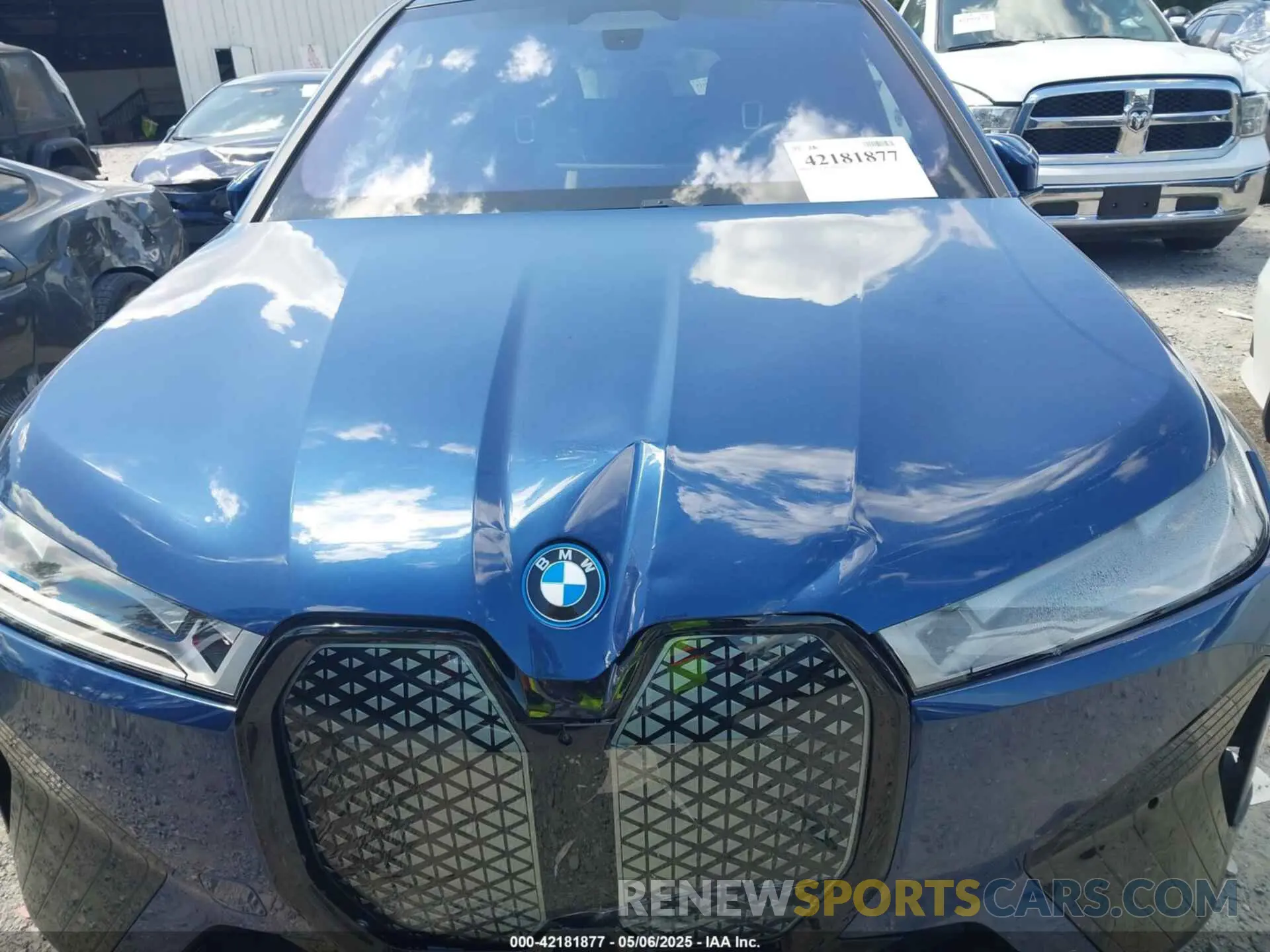 10 Фотография поврежденного автомобиля WB523CF0XRCP58542 BMW IX 2024