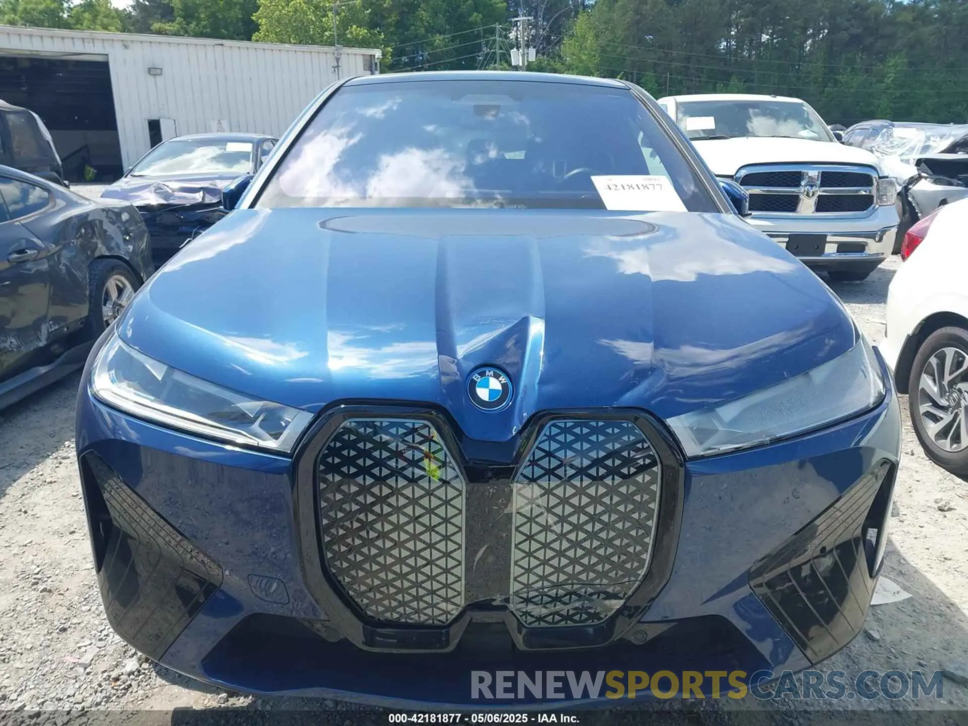 12 Фотография поврежденного автомобиля WB523CF0XRCP58542 BMW IX 2024