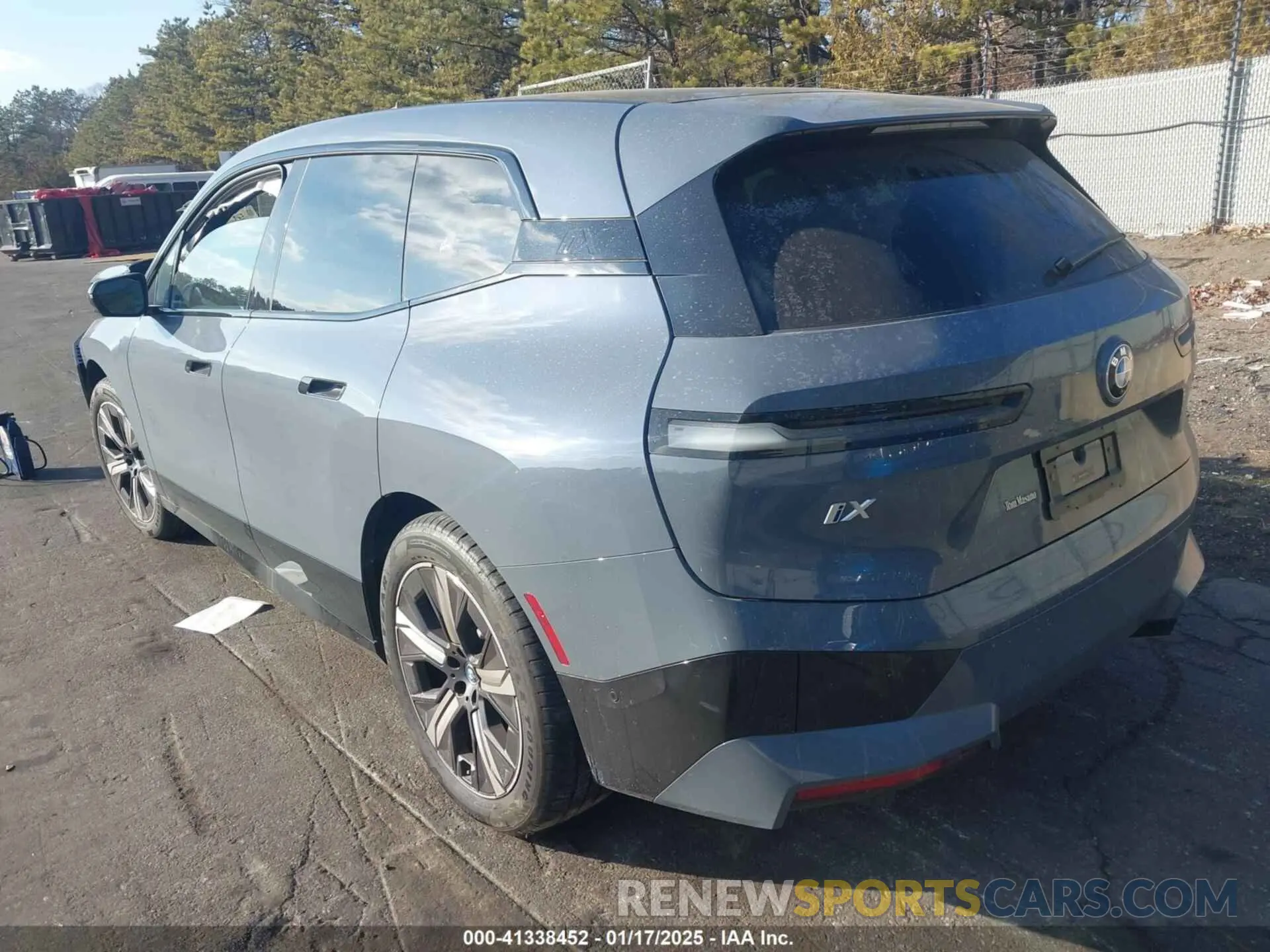 3 Фотография поврежденного автомобиля WB523CF01SCT10311 BMW IX 2025