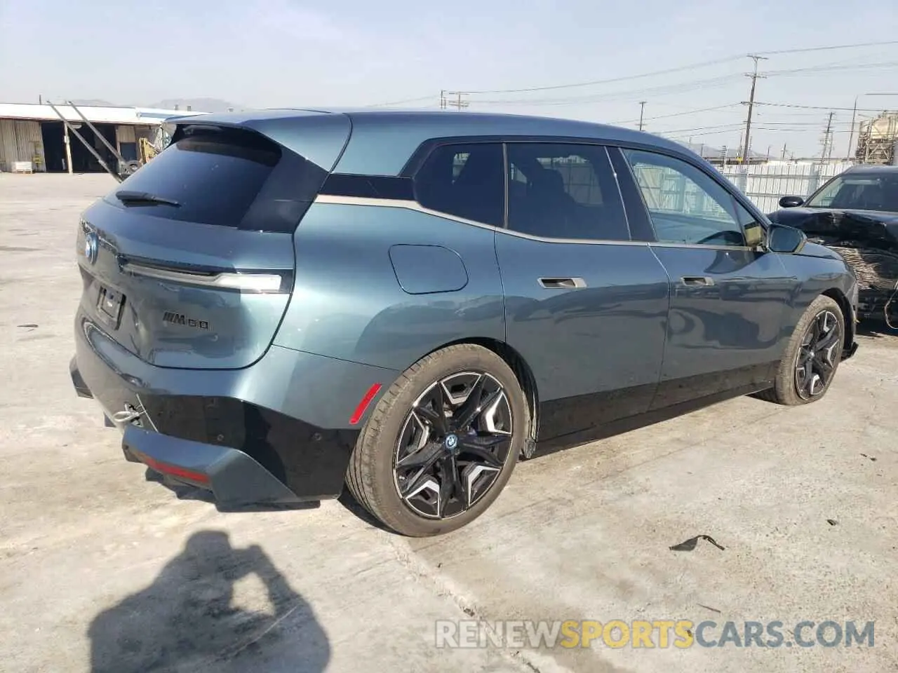 3 Фотография поврежденного автомобиля WB533CF03RCN27342 BMW IX M60 2024