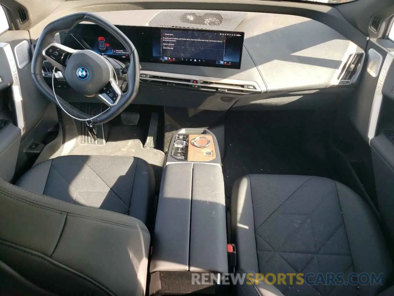 8 Фотография поврежденного автомобиля WB533CF03RCN27342 BMW IX M60 2024