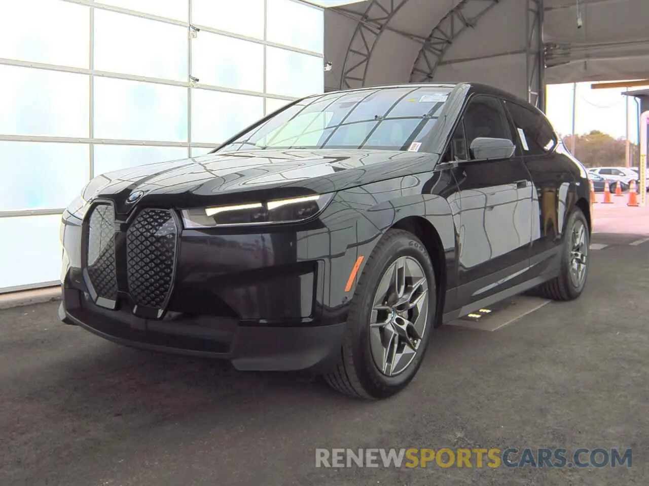 2 Фотография поврежденного автомобиля WB523CF06NCK54774 BMW IX XDRIVE5 2022