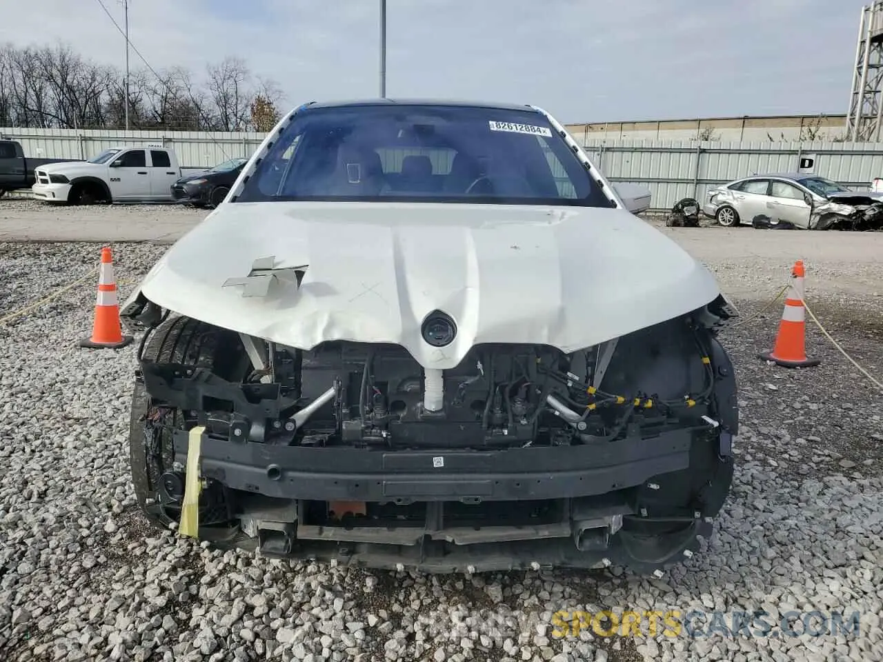 5 Photograph of a damaged car WB523CF07NCK63449 BMW IX XDRIVE5 2022