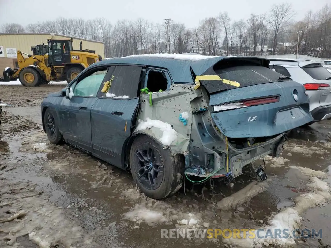 2 Photograph of a damaged car WB523CF02PCM42677 BMW IX XDRIVE5 2023