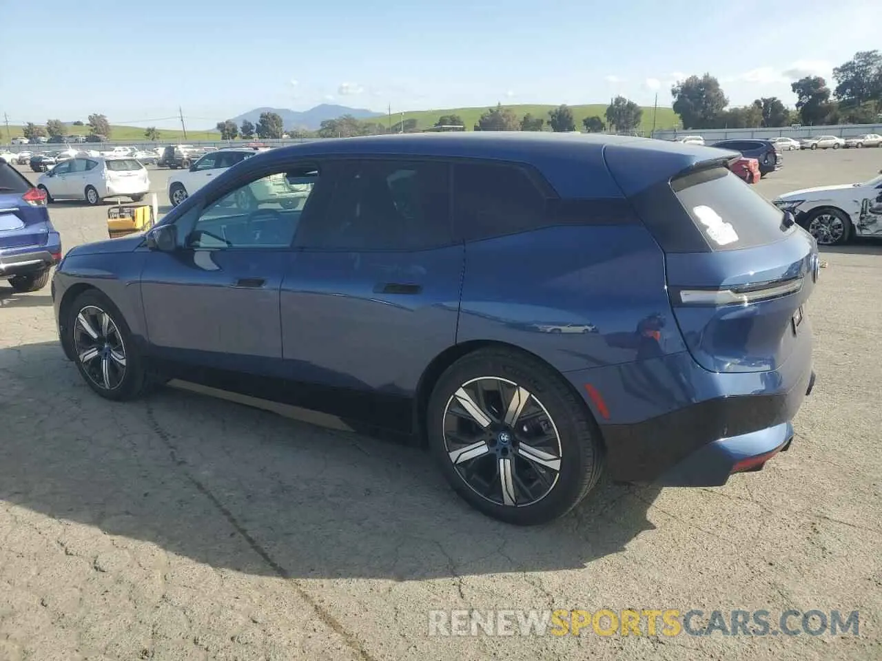 2 Фотография поврежденного автомобиля WB523CF03PCM86512 BMW IX XDRIVE5 2023
