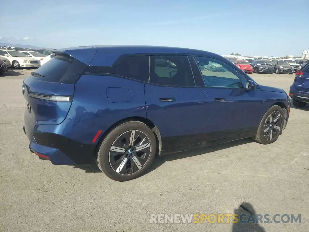 3 Фотография поврежденного автомобиля WB523CF03PCM86512 BMW IX XDRIVE5 2023