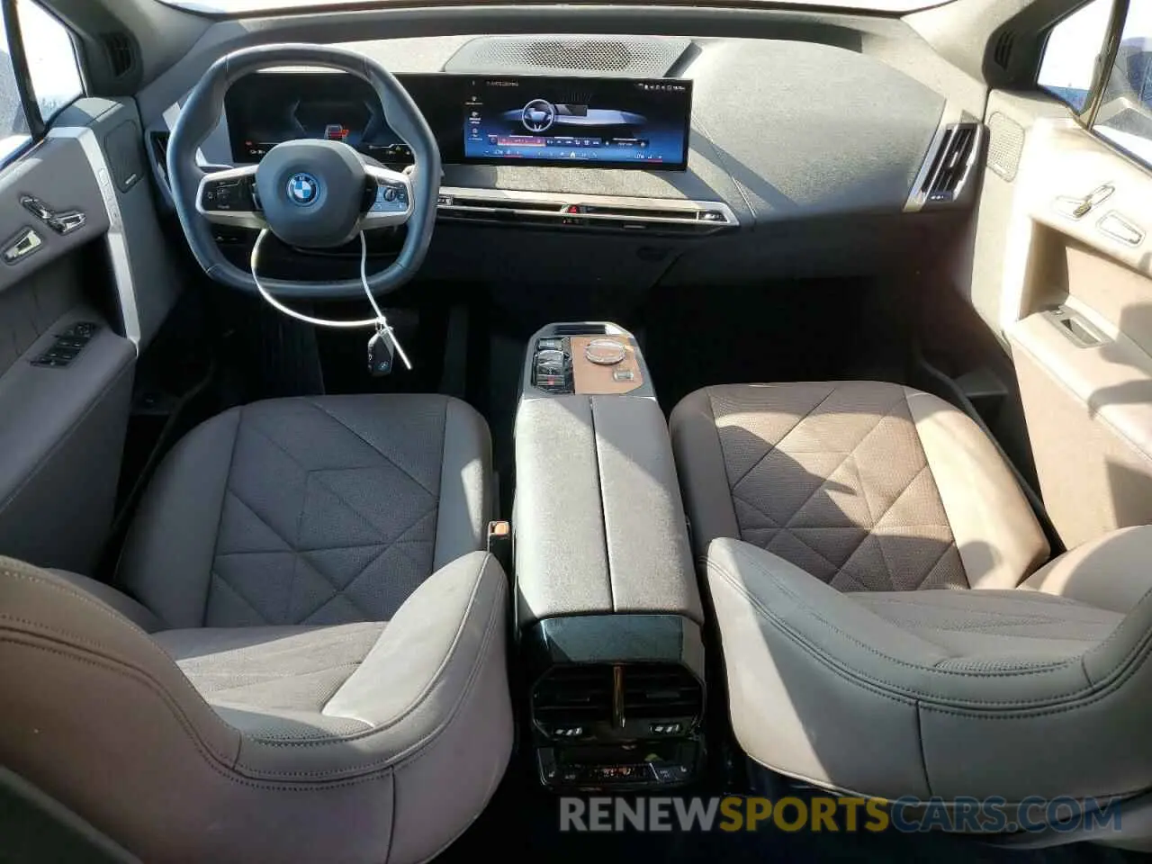 8 Фотография поврежденного автомобиля WB523CF06RCN03726 BMW IX XDRIVE5 2024