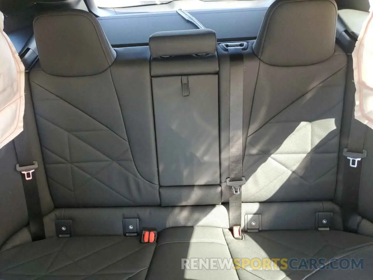 10 Фотография поврежденного автомобиля WB523CF06RCR60973 BMW IX XDRIVE5 2024